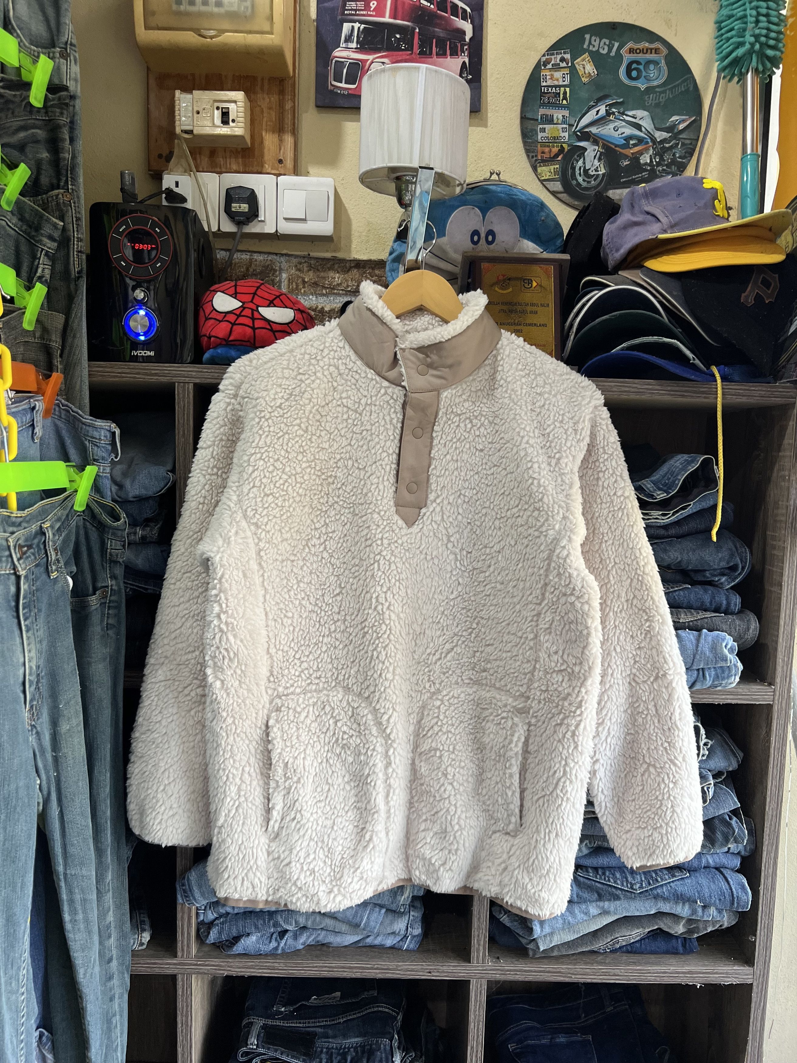 Uniqlo × White Mountaineering 🔥Rare White Mountaineering x Uniqlo Deep Pile Sherpa Size US M / EU 48-50 / 2 - 11 Thumbnail