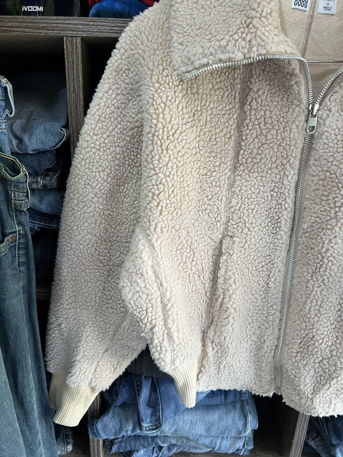 Lemaire × Uniqlo 🔥Uniqlo UUUU Christope Lemaire Deep Pile Sherpa Size M / US 6-8 / IT 42-44 - 5 Thumbnail