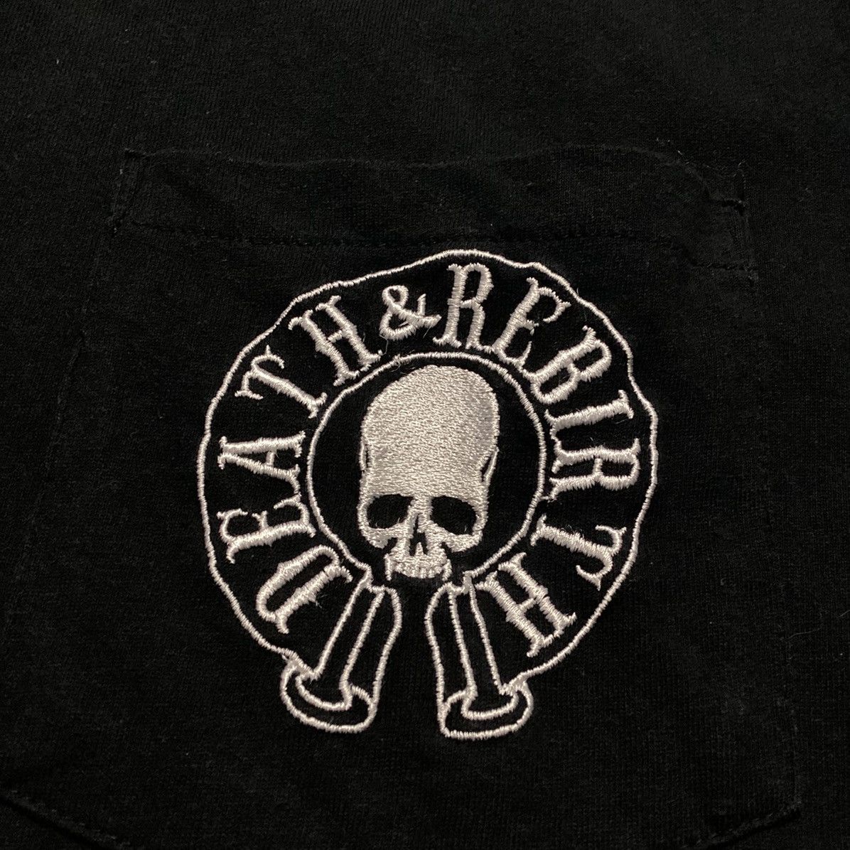Roen 🇯🇵☠️ ROEN MASTERMIND SPELL OUT POCKET TSHIRT Size US XXL / EU 58 / 5 - 5 Thumbnail