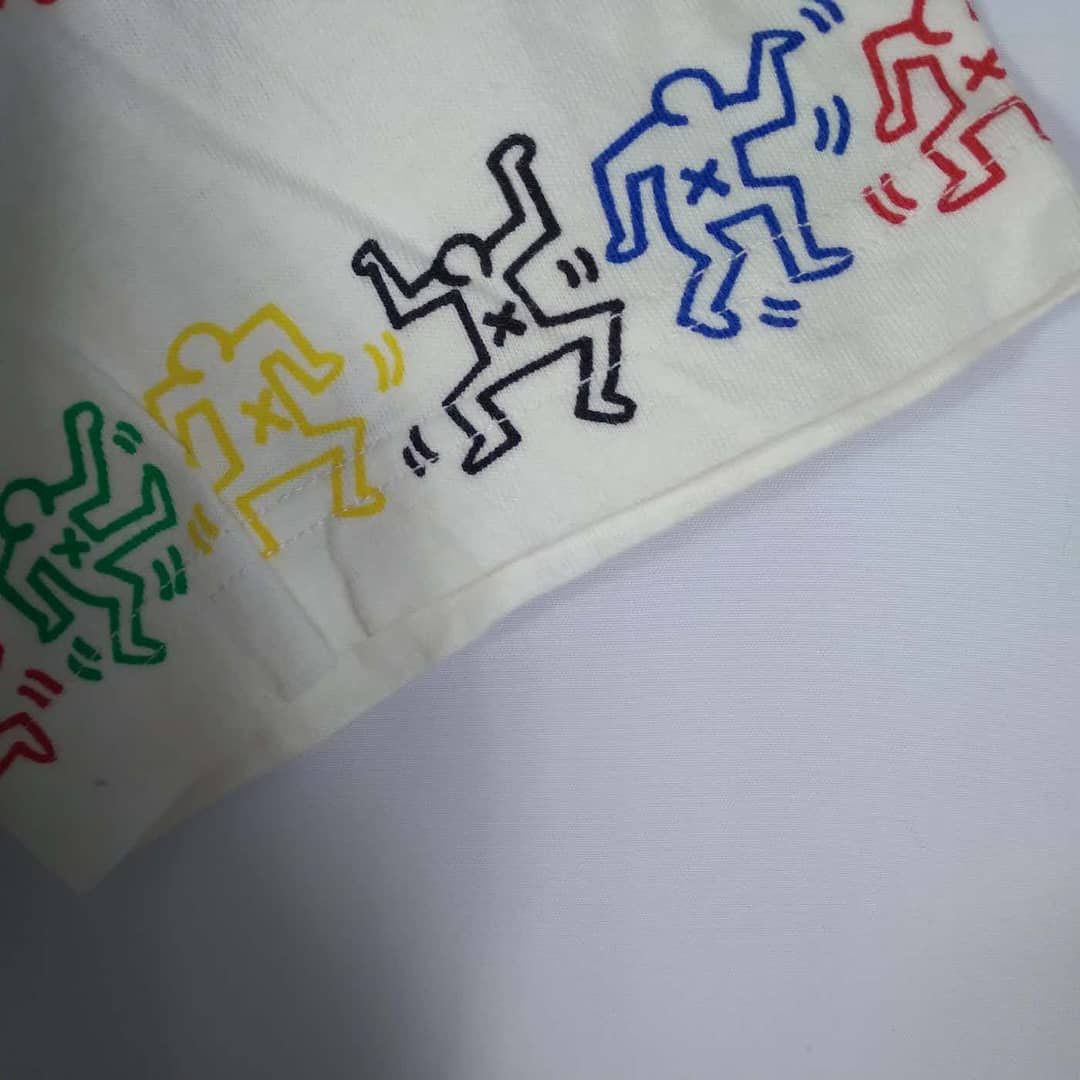 Japanese Brand × Keith Haring × Uniqlo Keith Haring Artwork Colourful Styles Design Tee Size US S / EU 44-46 / 1 - 8 Thumbnail