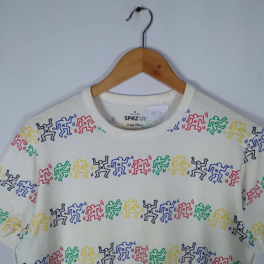 Japanese Brand × Keith Haring × Uniqlo Keith Haring Artwork Colourful Styles Design Tee Size US S / EU 44-46 / 1 - 2 Thumbnail