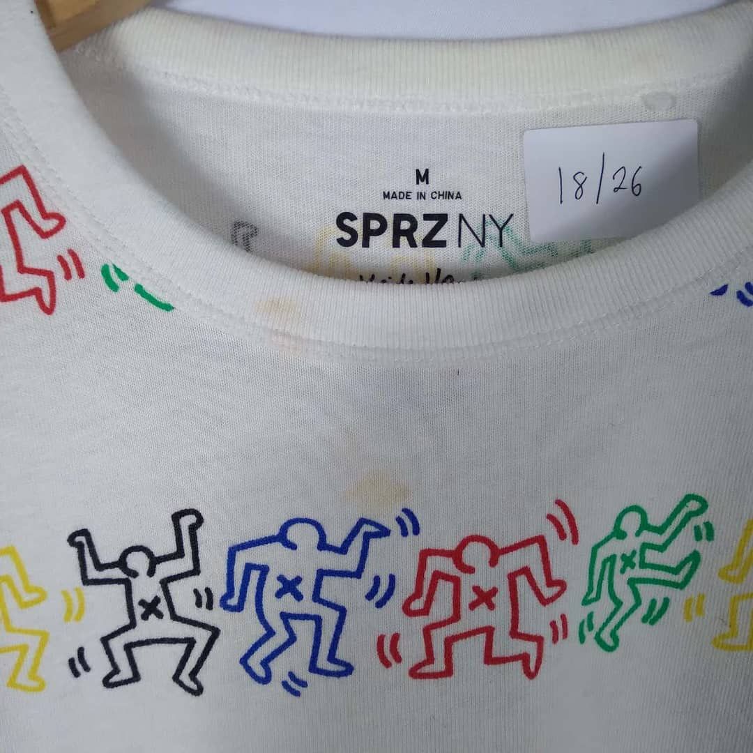 Japanese Brand × Keith Haring × Uniqlo Keith Haring Artwork Colourful Styles Design Tee Size US S / EU 44-46 / 1 - 9 Thumbnail