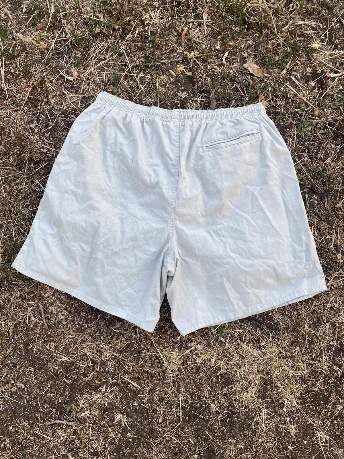 Nike Vintage Nike shorts streetwear swoosh casual y2k size XL Size US 36 / EU 52 - 3 Thumbnail