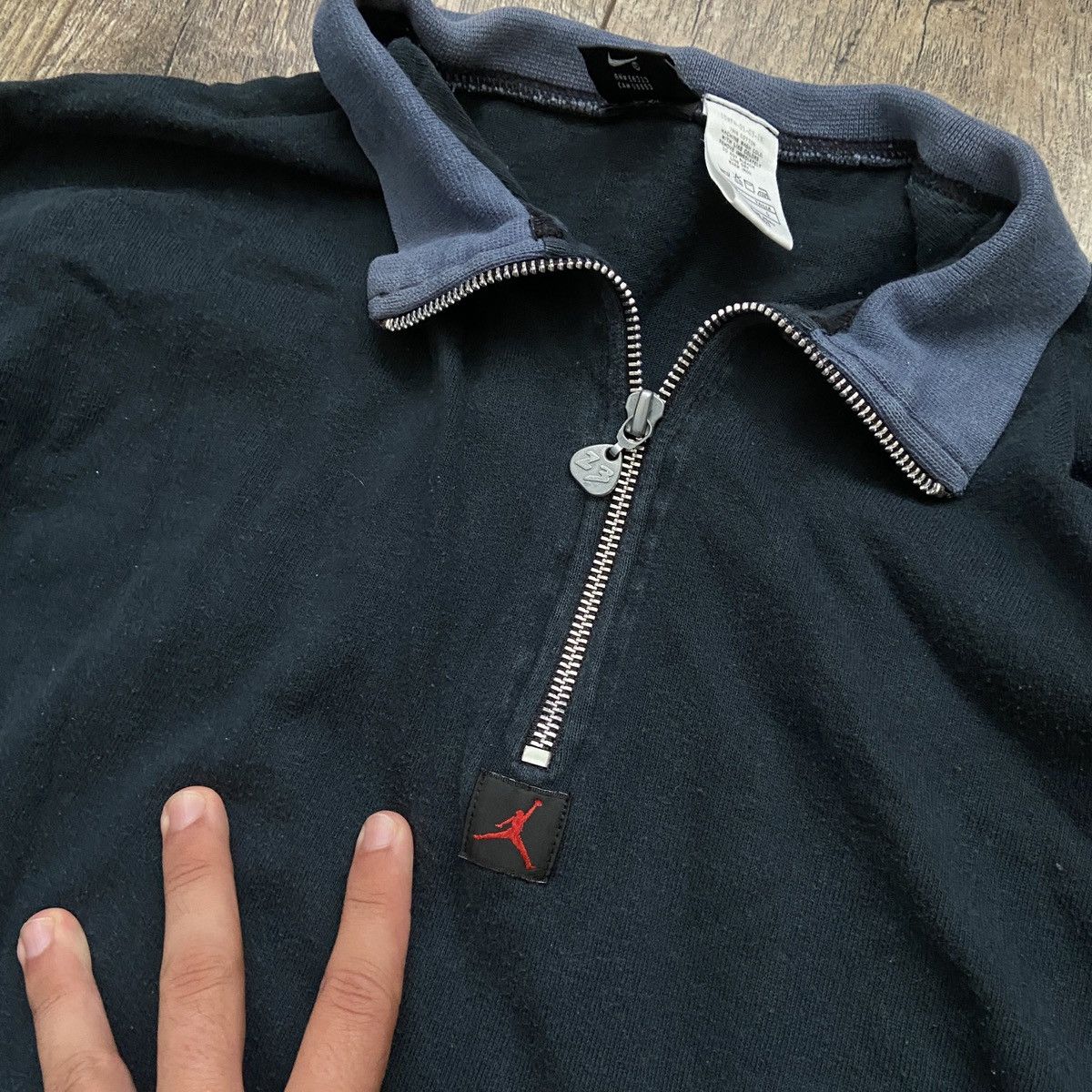 Jordan Brand 90s Nike Air Jordan 1/4 Zip Vintage Faded Long Sleeve Size US L / EU 52-54 / 3 - 7 Thumbnail