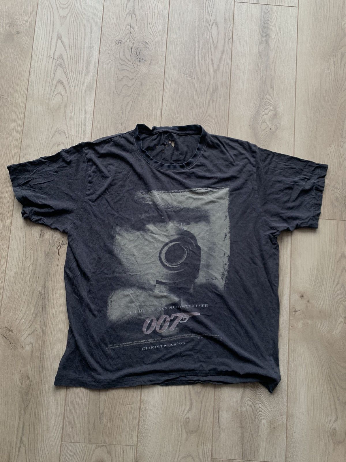 Other 1995 James Bond 007 gun barrel golden eye vintage rare tee Size US XXL / EU 58 / 5 - 1 Thumbnail
