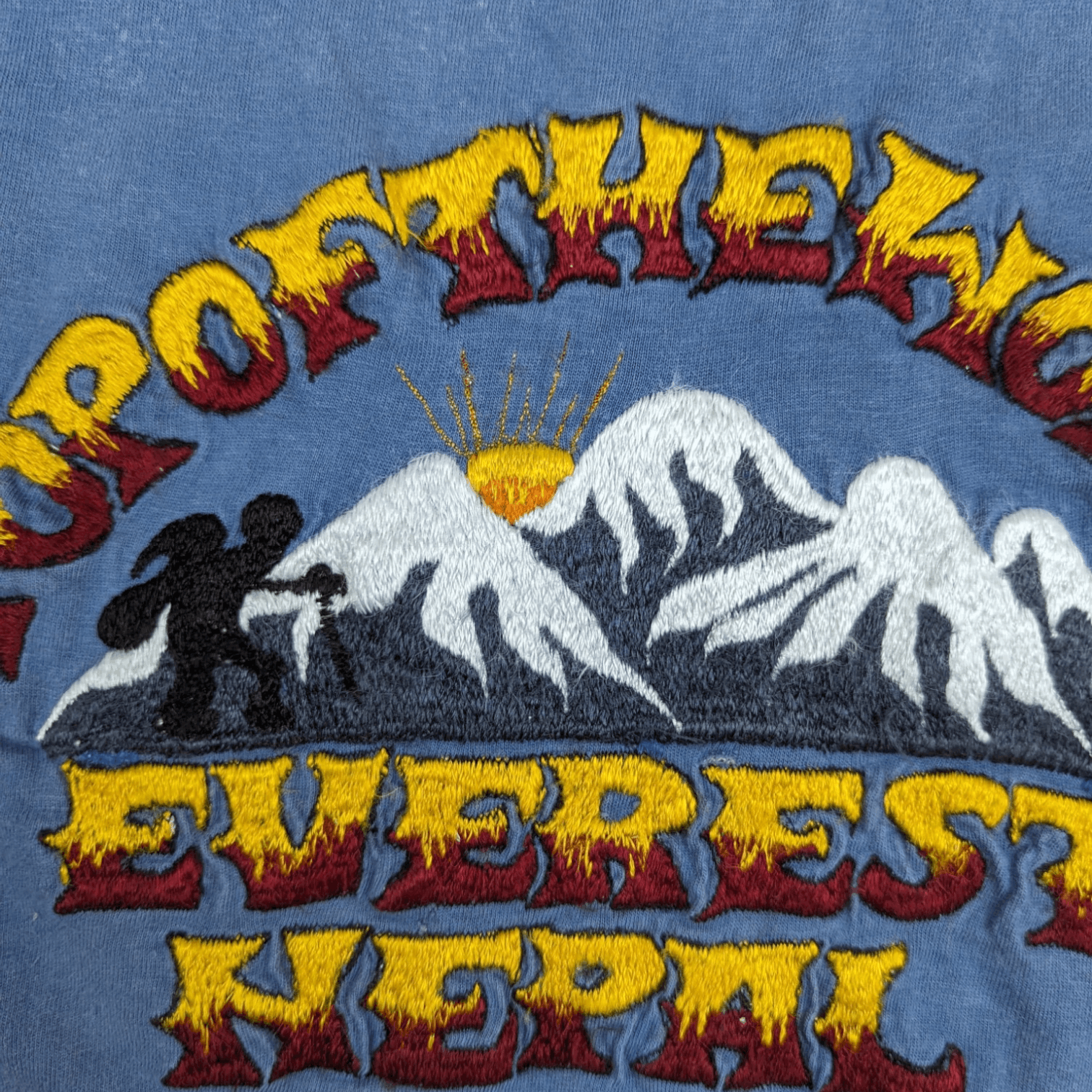 Vintage Vintage 90's MOUNT EVEREST Nepal Single Stitches T-Shirt Size US M / EU 48-50 / 2 - 6 Thumbnail