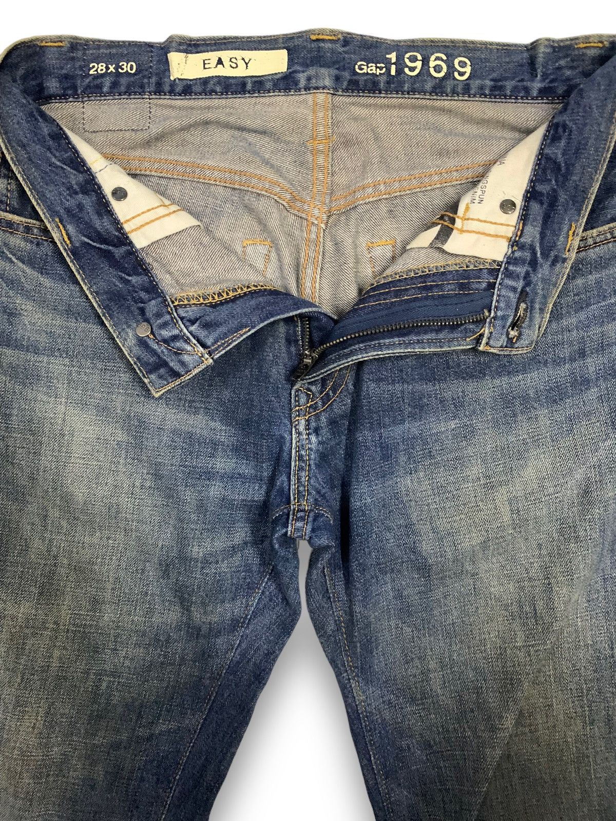 Gap Vintage Gap 1969 Mud Washed Clawmark Grunge Jeans Size US 29 - 4 Thumbnail