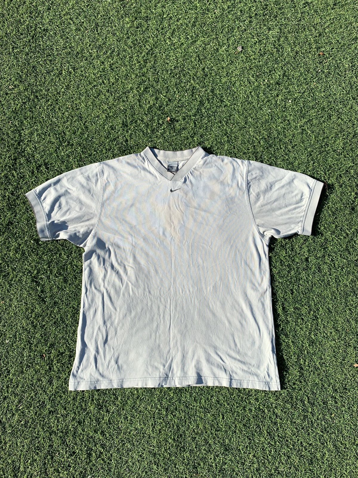 Nike × Vintage Vintage Nike Center Swoosh Tee Y2K Mini Logo T-shirt Size US XL / EU 56 / 4 - 2 Thumbnail