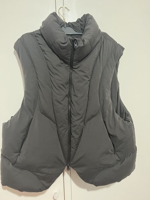 Hyein Seo Hyein Seo padded reversible Vest | Grailed