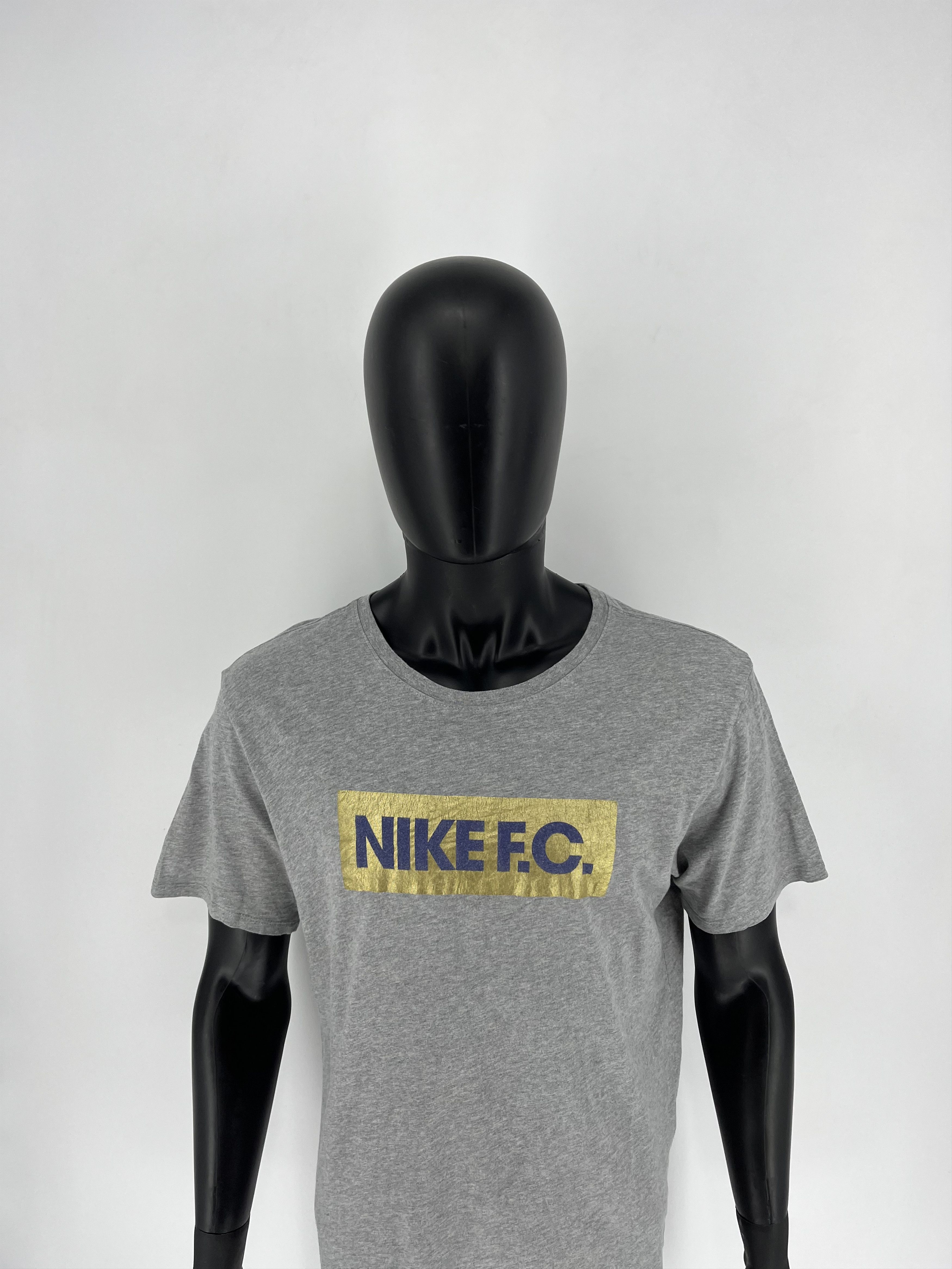 Nike Vintage 90s Nike F.C. Swoosh Logo Tee Travis Scott Style Size US L / EU 52-54 / 3 - 5 Thumbnail