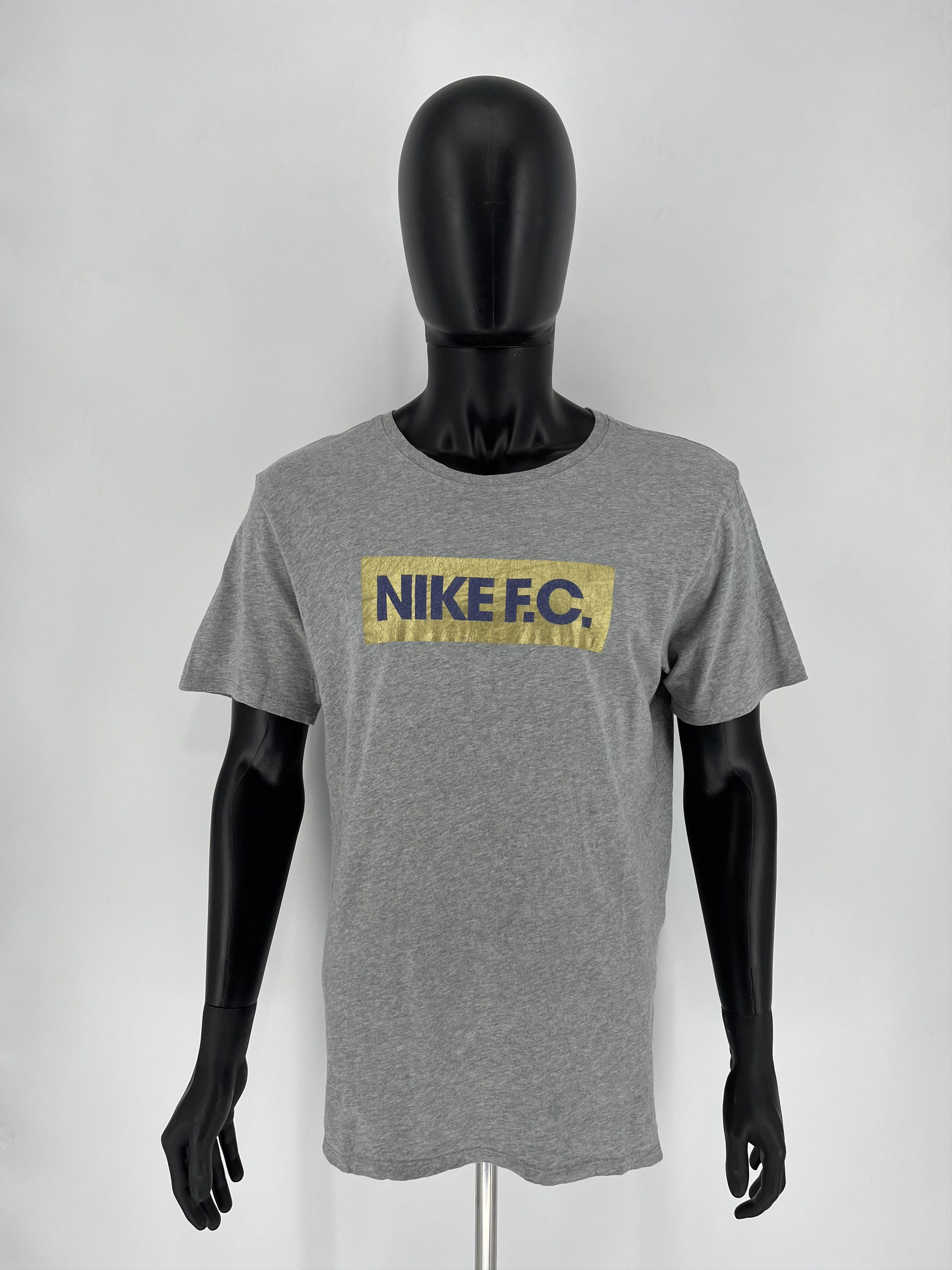 Nike Vintage 90s Nike F.C. Swoosh Logo Tee Travis Scott Style Size US L / EU 52-54 / 3 - 2 Thumbnail
