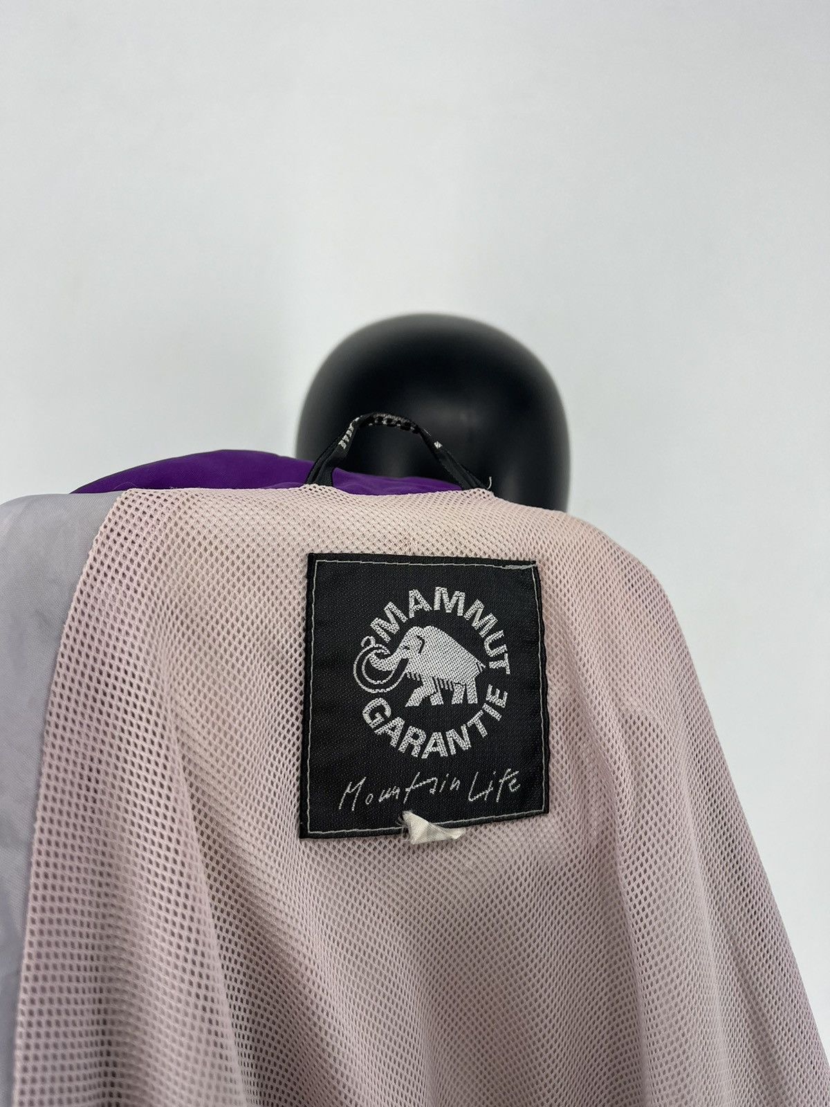 Mammut × Vintage Vintage Mammut Dry Tech Gore Tex Ski Hooded Heavy Jacket Size US L / EU 52-54 / 3 - 11 Thumbnail