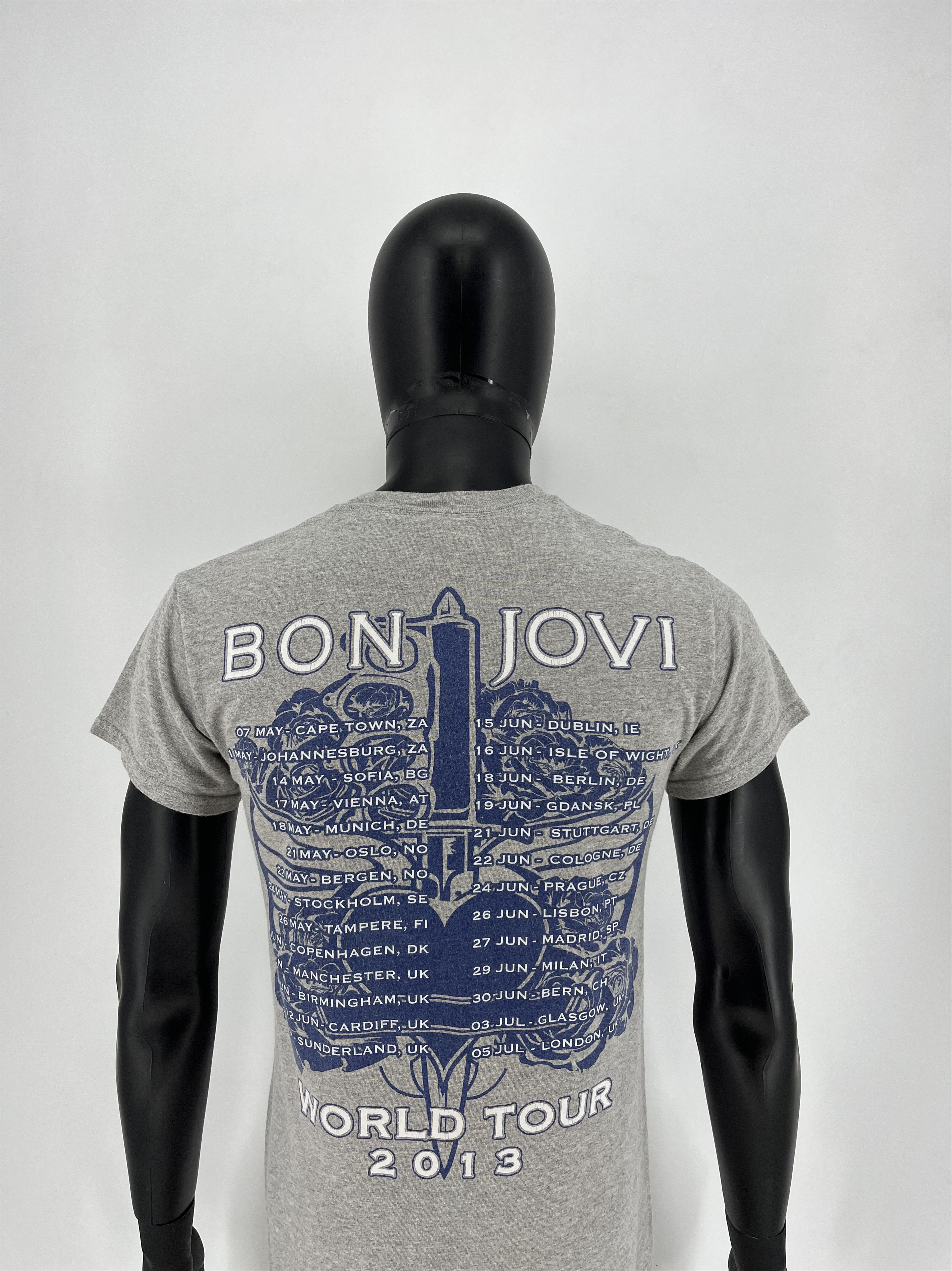 Band Tees Mens Vintage T Shirt Bon Jovi 2013 The world Tour Size S Size US S / EU 44-46 / 1 - 7 Thumbnail