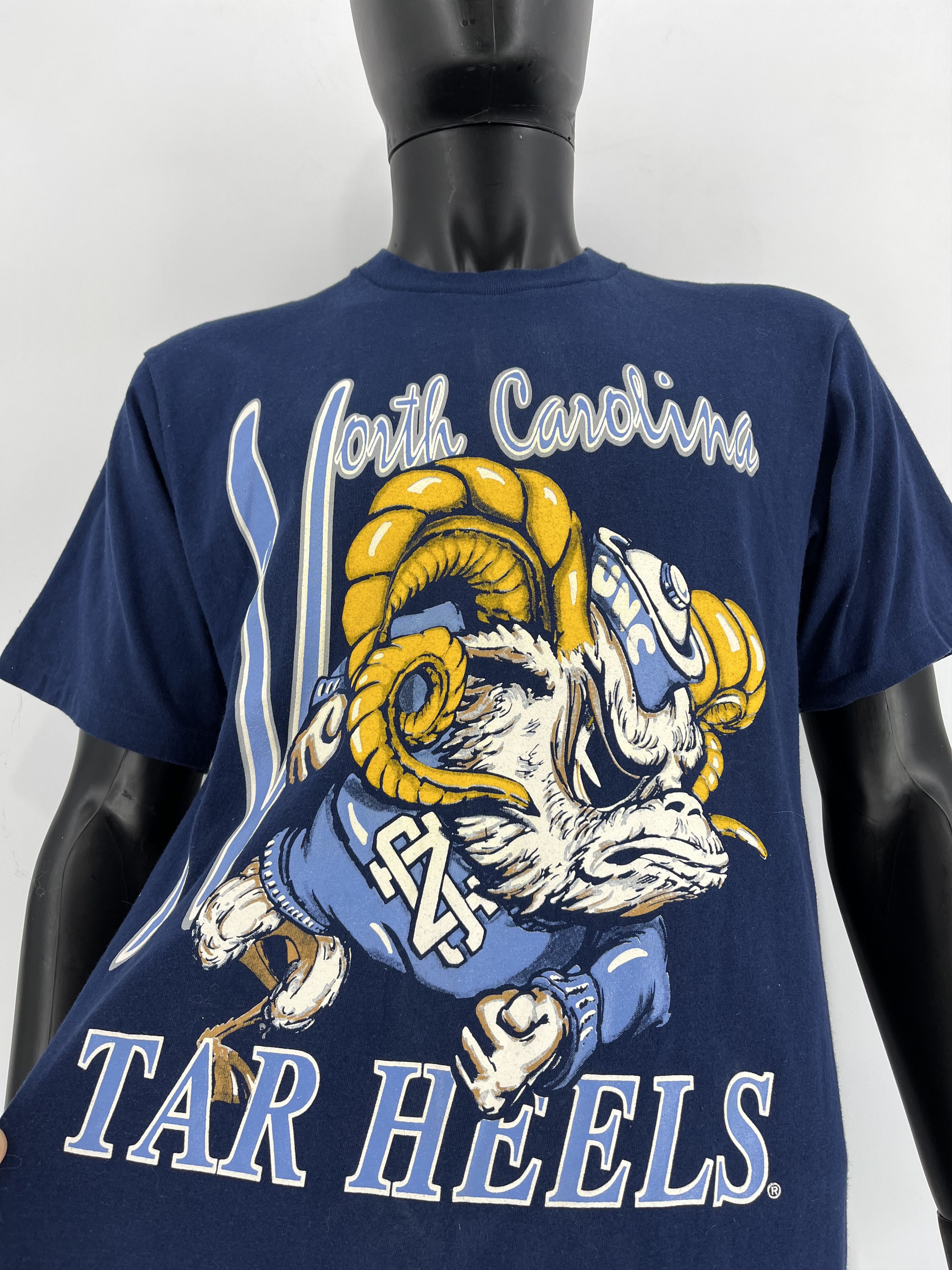 NBA × Vintage Vintage 90s North Carolina Tar Heels Tee, Single Stitch Size US M / EU 48-50 / 2 - 5 Thumbnail