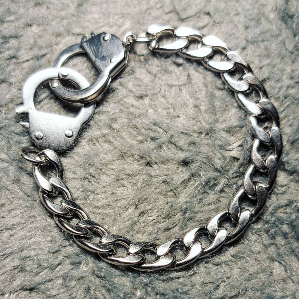 Jewelry Handcuffs Bracelet Size ONE SIZE - 1 Thumbnail
