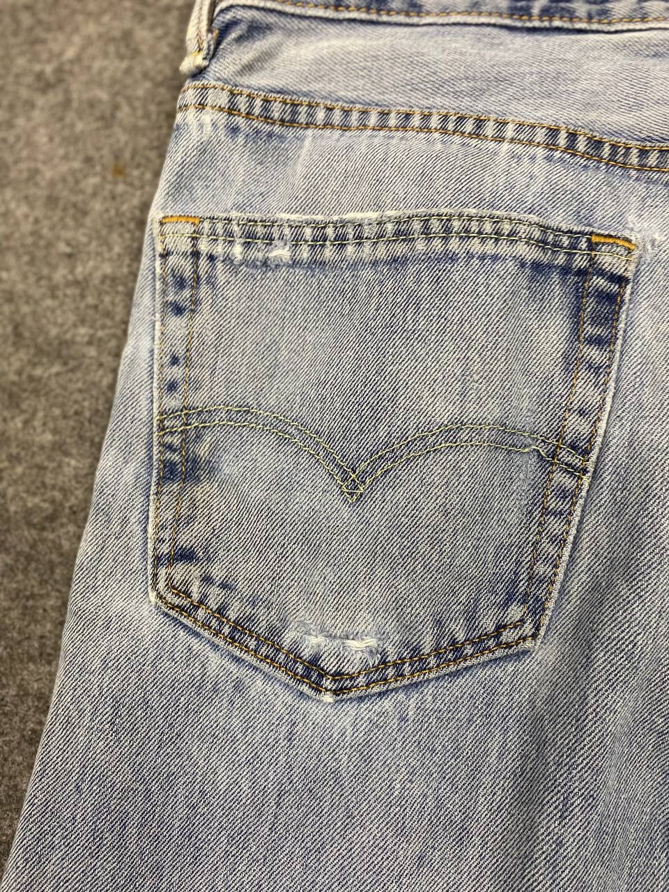 Levi's levis 550 relaxed fit distressed denim Size US 37 - 5 Thumbnail