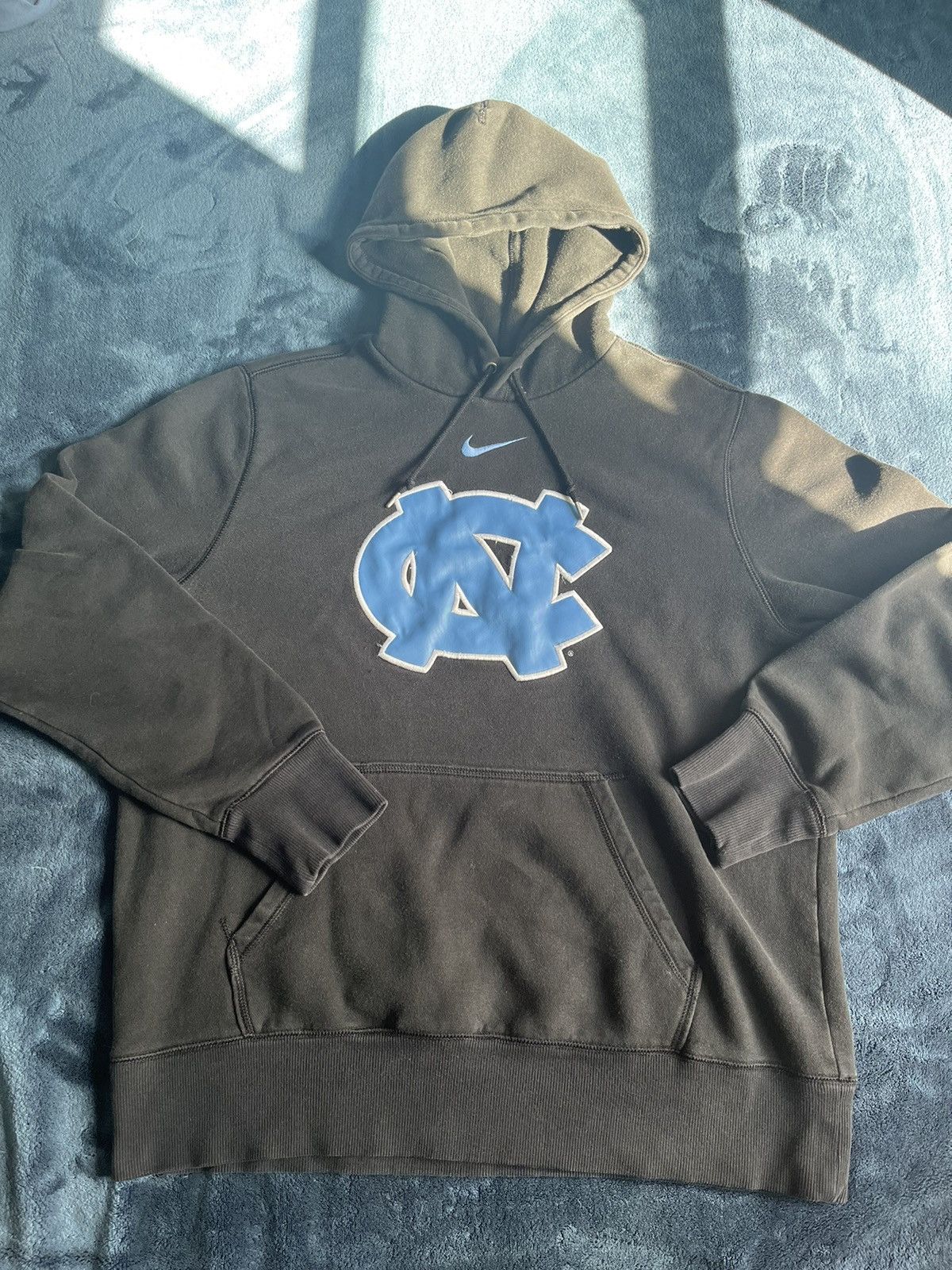 Nike Nike UNC Center Check Hoodie Grailed
