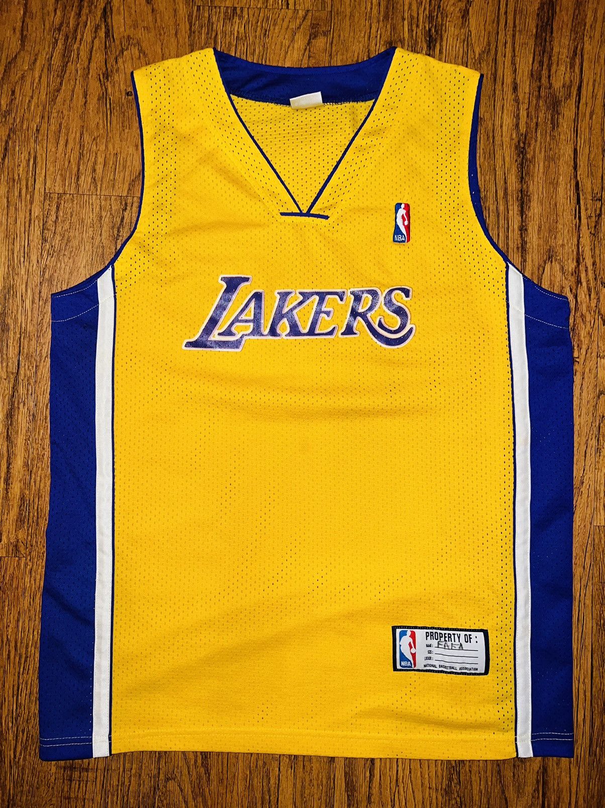 NBA × Vintage Vintage NBA LA Lakers Jersey Size US XL / EU 56 / 4 - 1 Thumbnail
