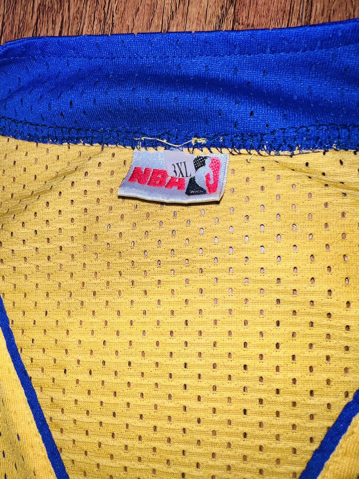 NBA × Vintage Vintage NBA LA Lakers Jersey Size US XL / EU 56 / 4 - 12 Thumbnail