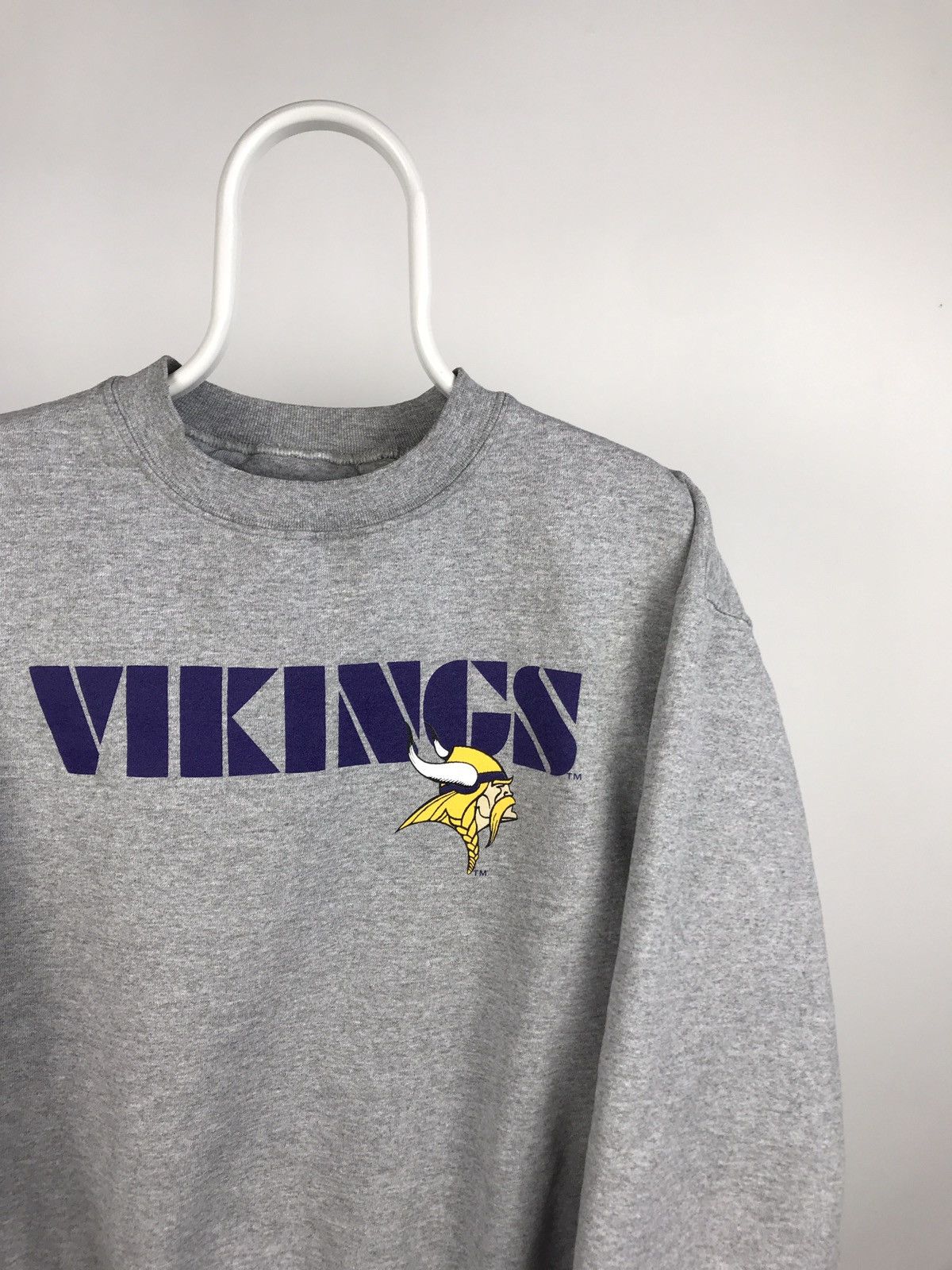 Majestic × Vintage Vintage Majestic Vikings Team Heavy Cotton Sweatshirt Size US M / EU 48-50 / 2 - 2 Thumbnail