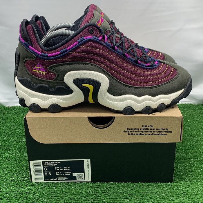 nike air skarn vivid purple