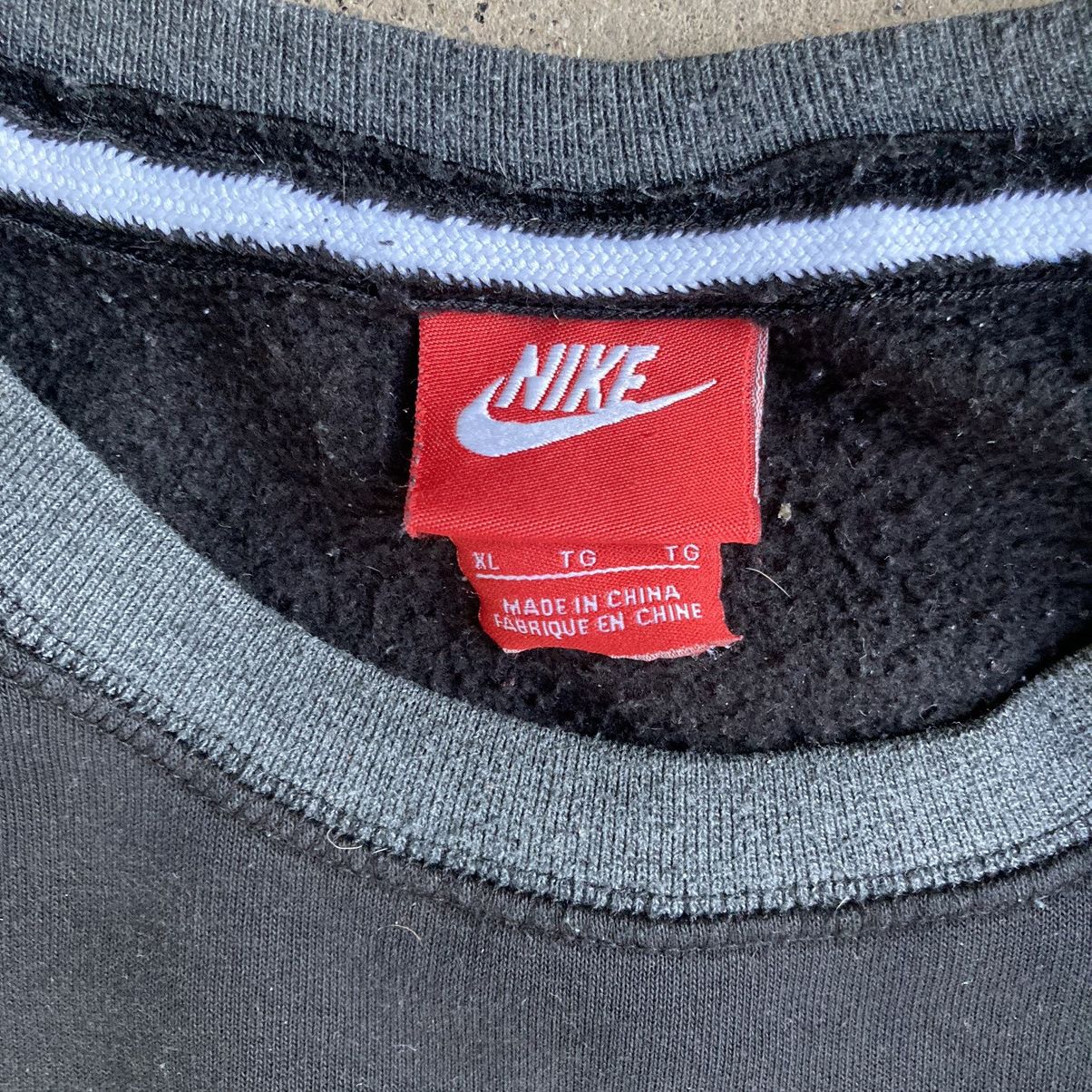 Nike Vintage Nike sweatshirt with sleeve pocket Y2K Size US M / EU 48-50 / 2 - 4 Thumbnail