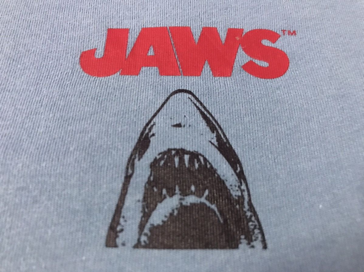 GU Jaws Movie Tee Size US M / EU 48-50 / 2 - 3 Thumbnail