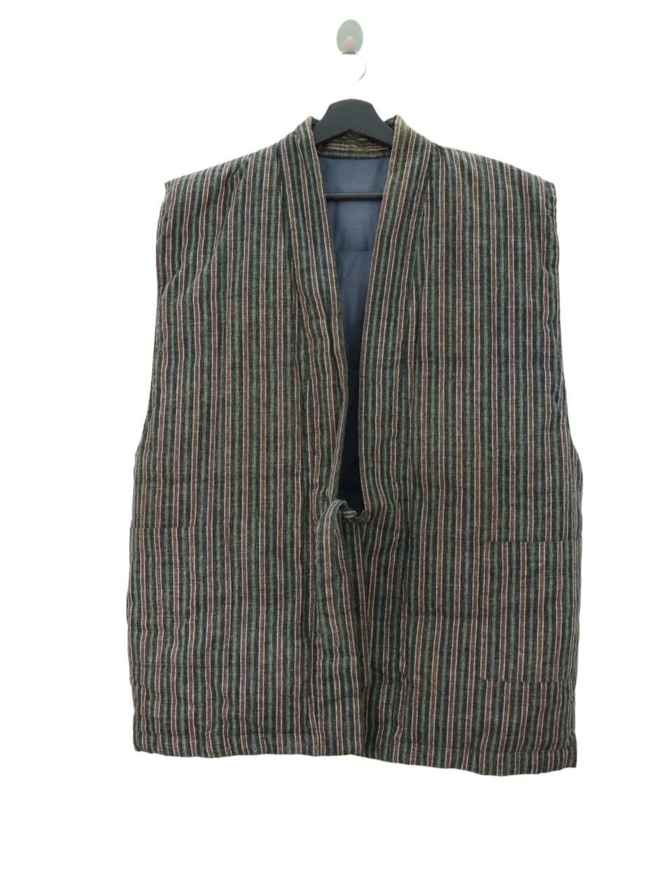 Vtg. Kimono Padded Sleeveless