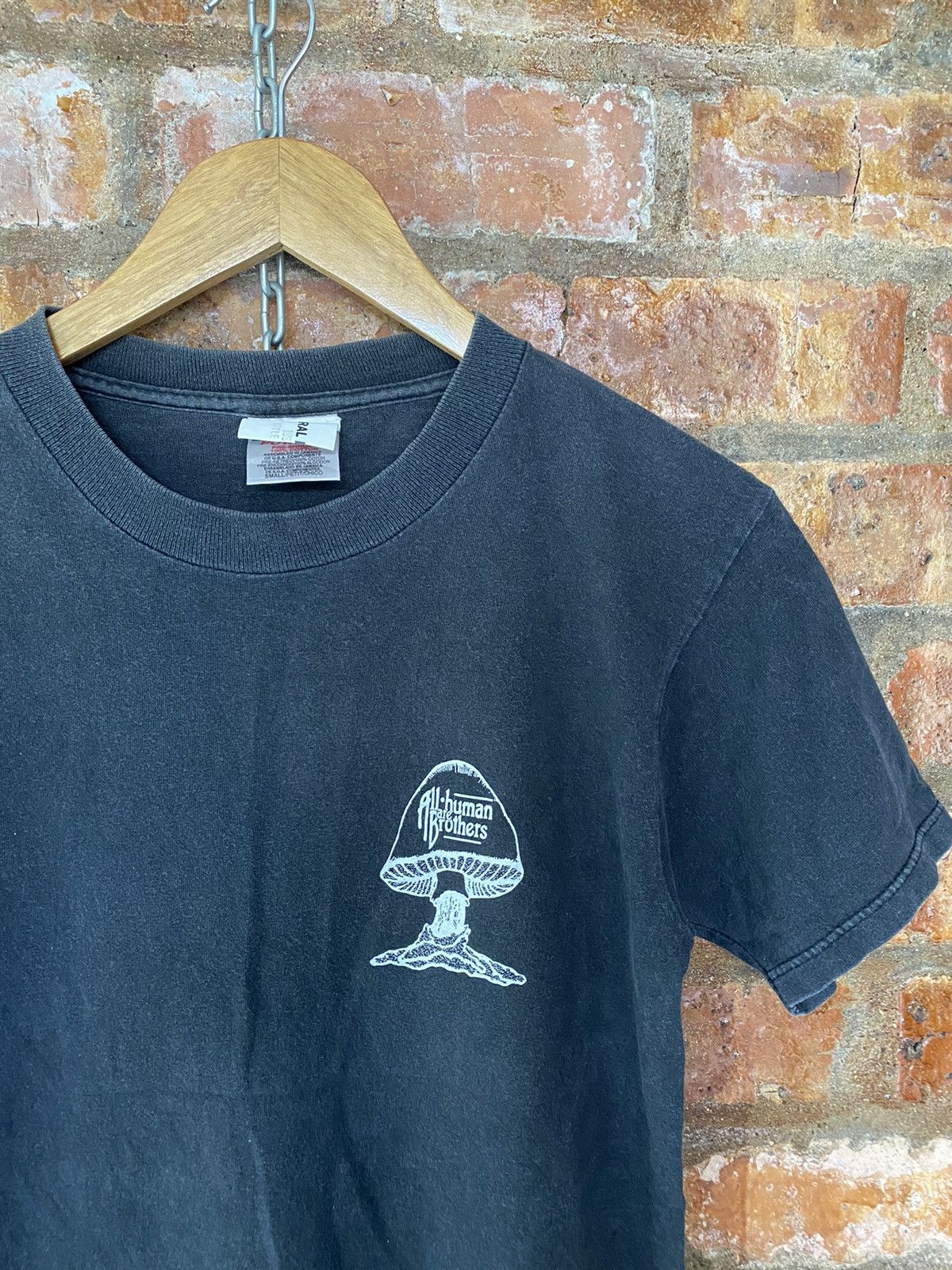 General Research SS98 All human are brother tee Size US XS / EU 42 / 0 - 3 Thumbnail
