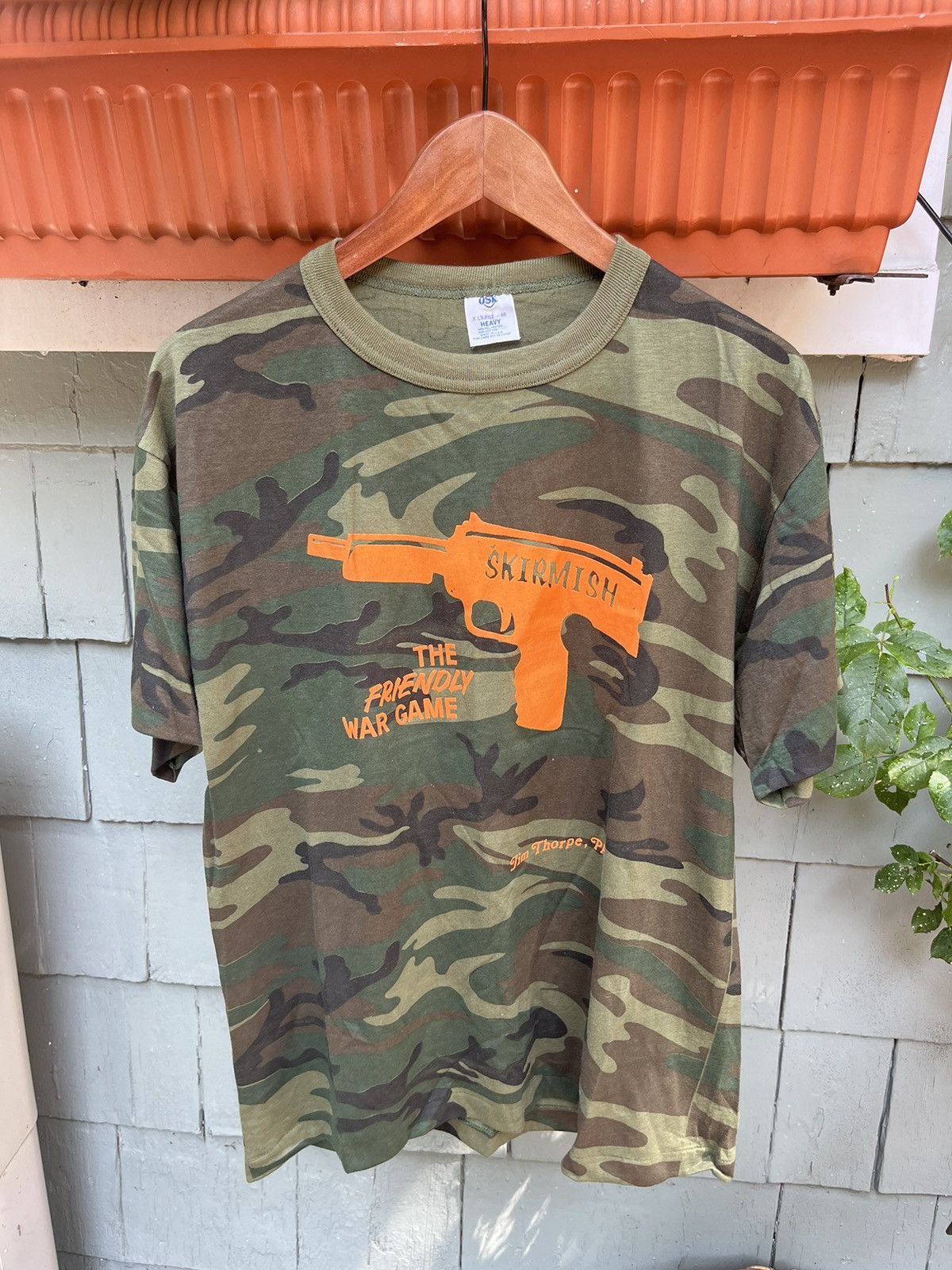 Vintage Vintage Camo Made in USA Paper Thin Uzi Gun Graphic Tee Size US XL / EU 56 / 4 - 2 Thumbnail