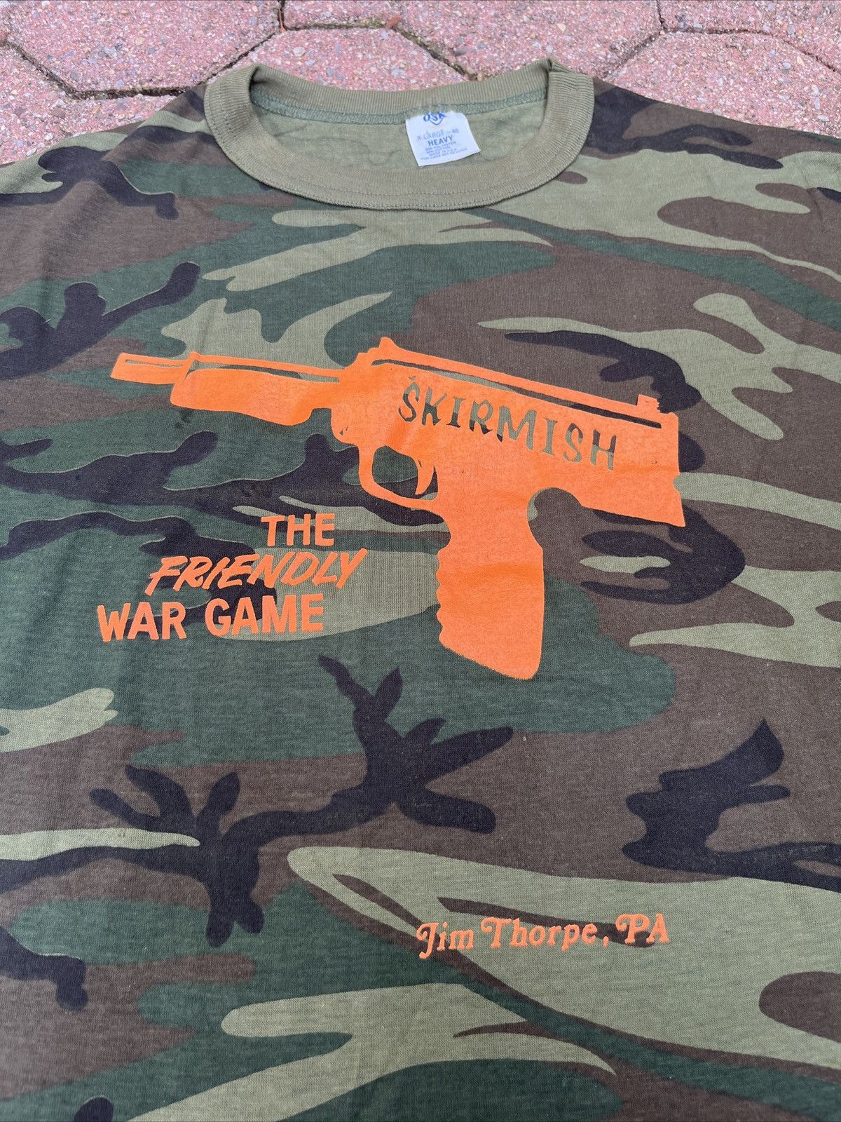 Vintage Vintage Camo Made in USA Paper Thin Uzi Gun Graphic Tee Size US XL / EU 56 / 4 - 10 Thumbnail