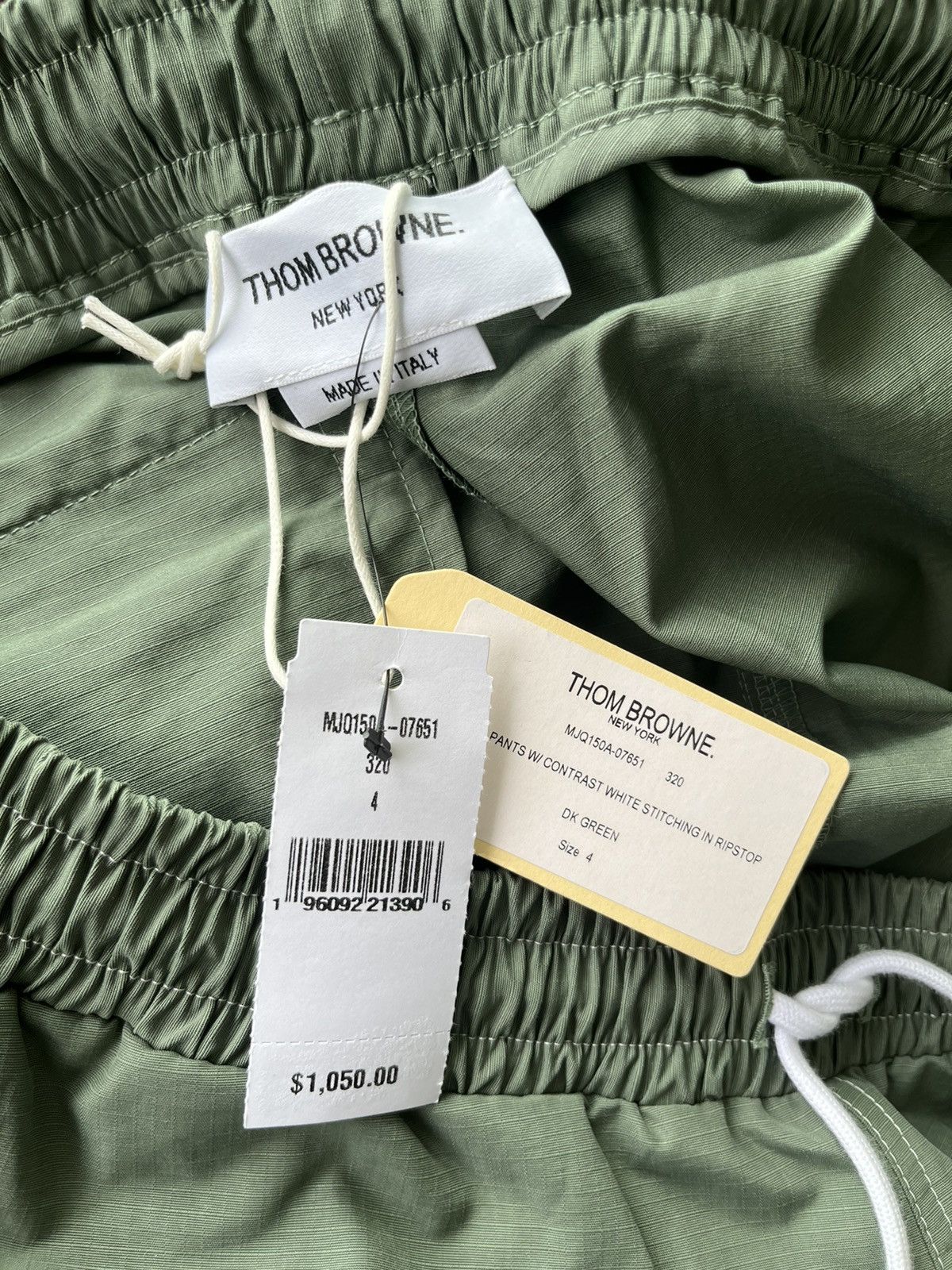 Thom Browne Brand New Thom Browne Limited Edition Iconic Dark Green Size US 33 - 5 Thumbnail