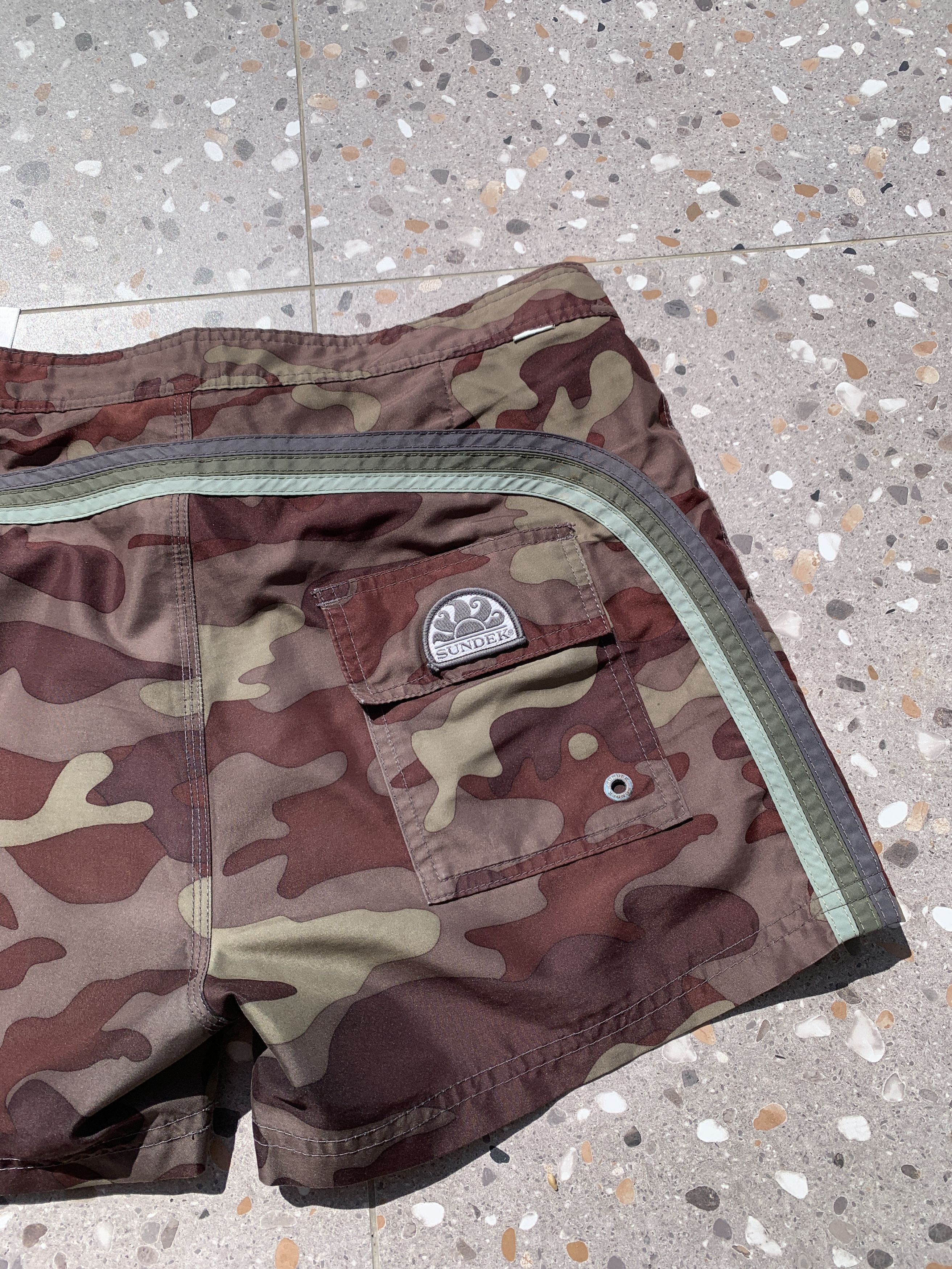 Sundek Camouflage Sundek 29 Beach Shorts Trunks BathSuit Size 29 S Size US 29 - 11 Thumbnail