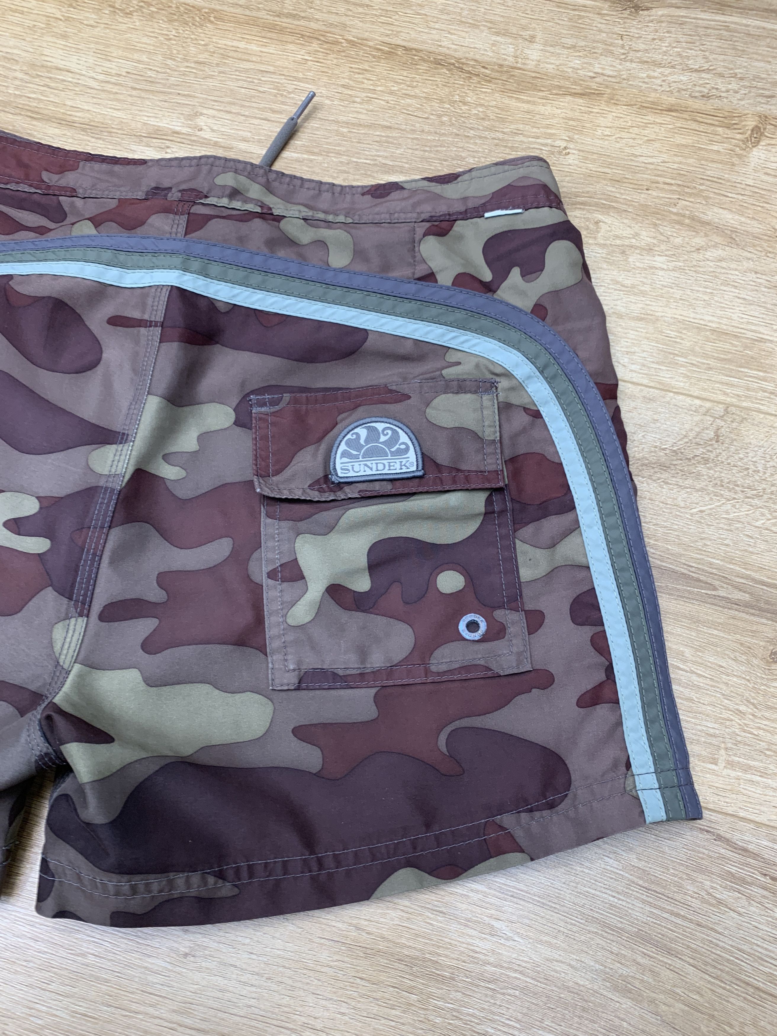 Sundek Camouflage Sundek 29 Beach Shorts Trunks BathSuit Size 29 S Size US 29 - 7 Thumbnail