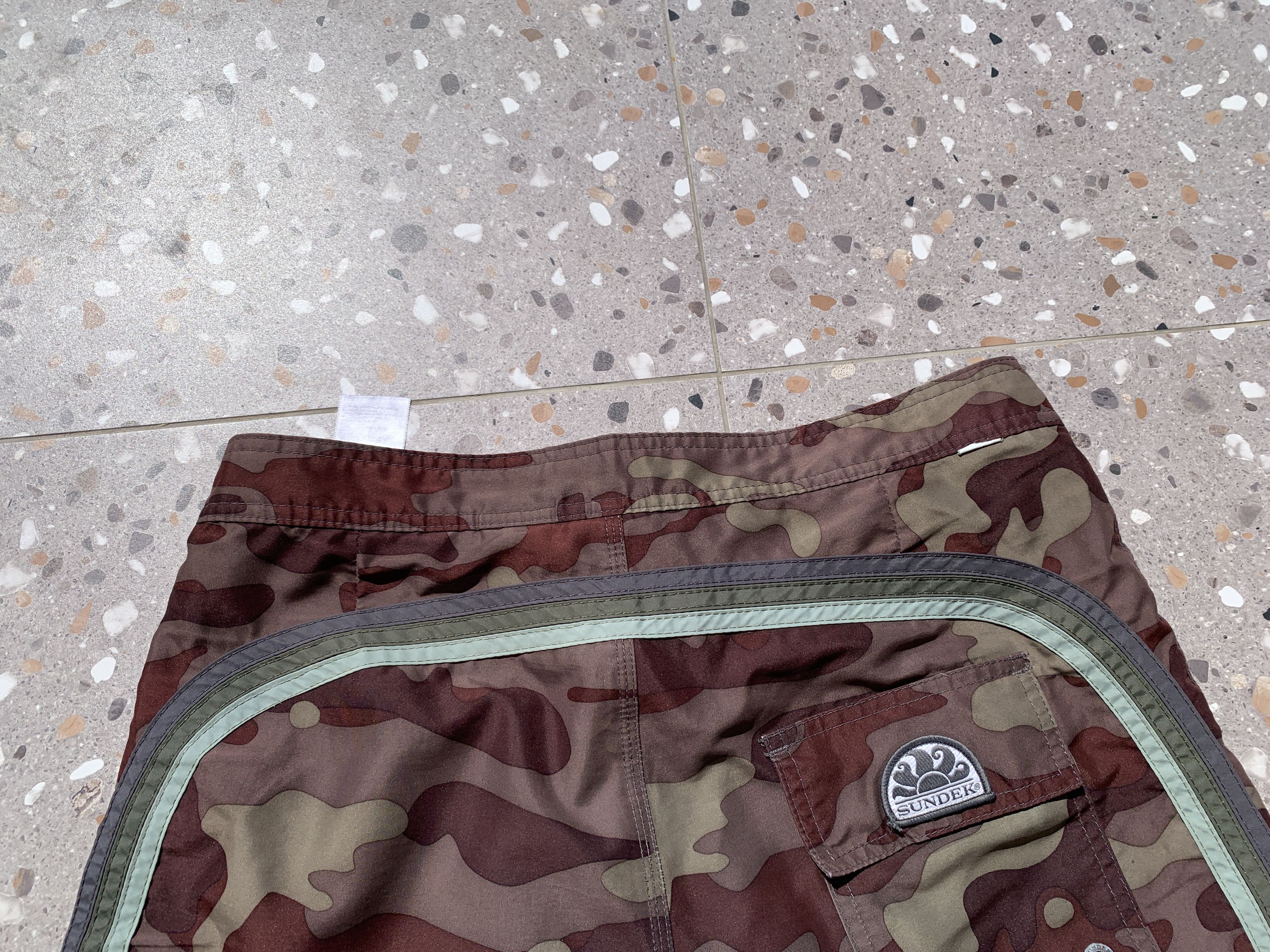 Sundek Camouflage Sundek 29 Beach Shorts Trunks BathSuit Size 29 S Size US 29 - 17 Thumbnail