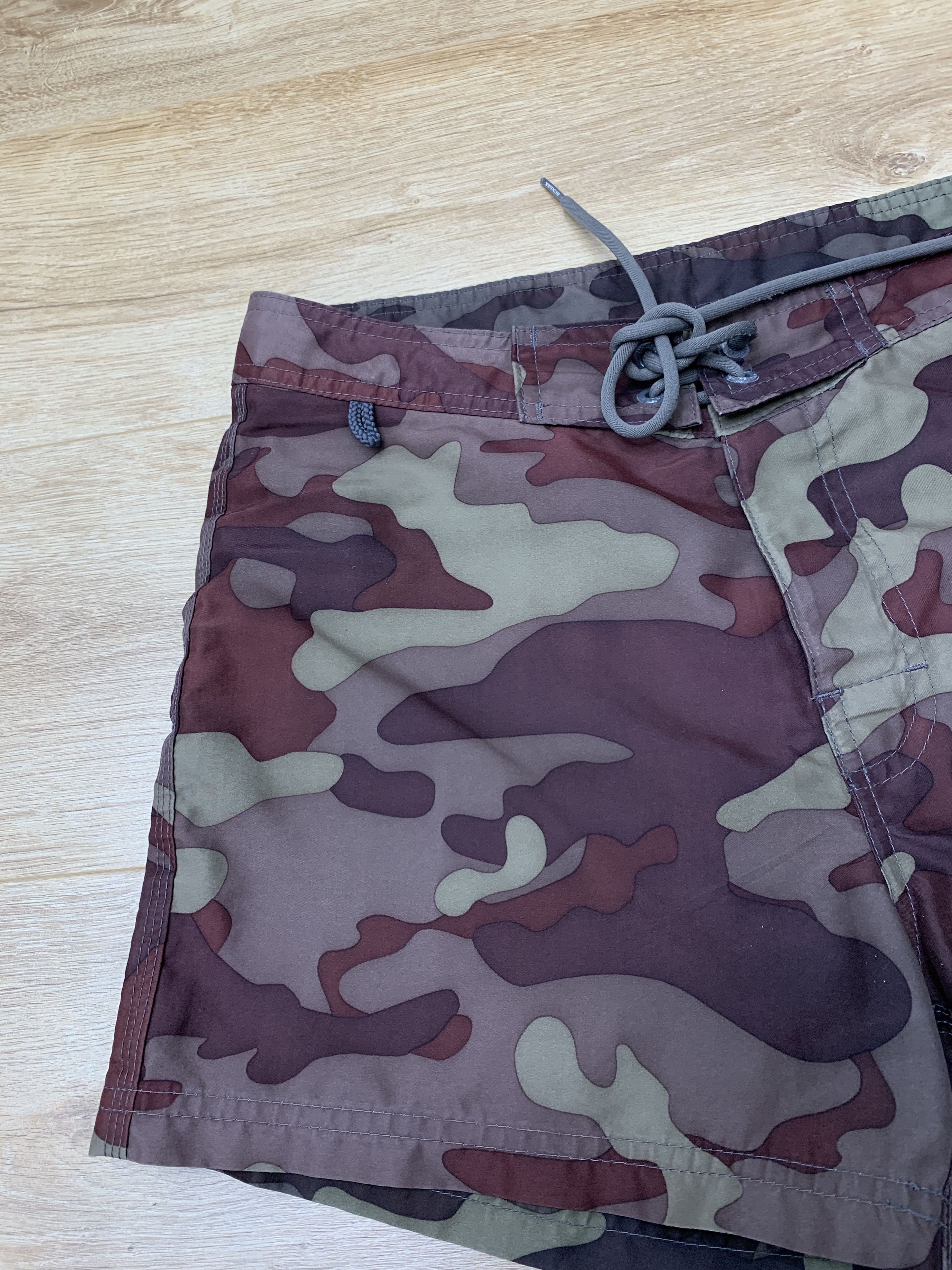 Sundek Camouflage Sundek 29 Beach Shorts Trunks BathSuit Size 29 S Size US 29 - 13 Thumbnail