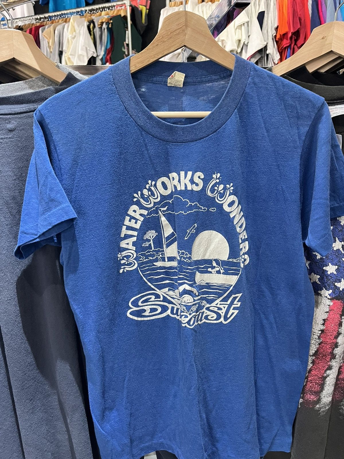 Vintage Vintage 1980s Suncoast Waterworks Wonders Swimming T-Shirt ...