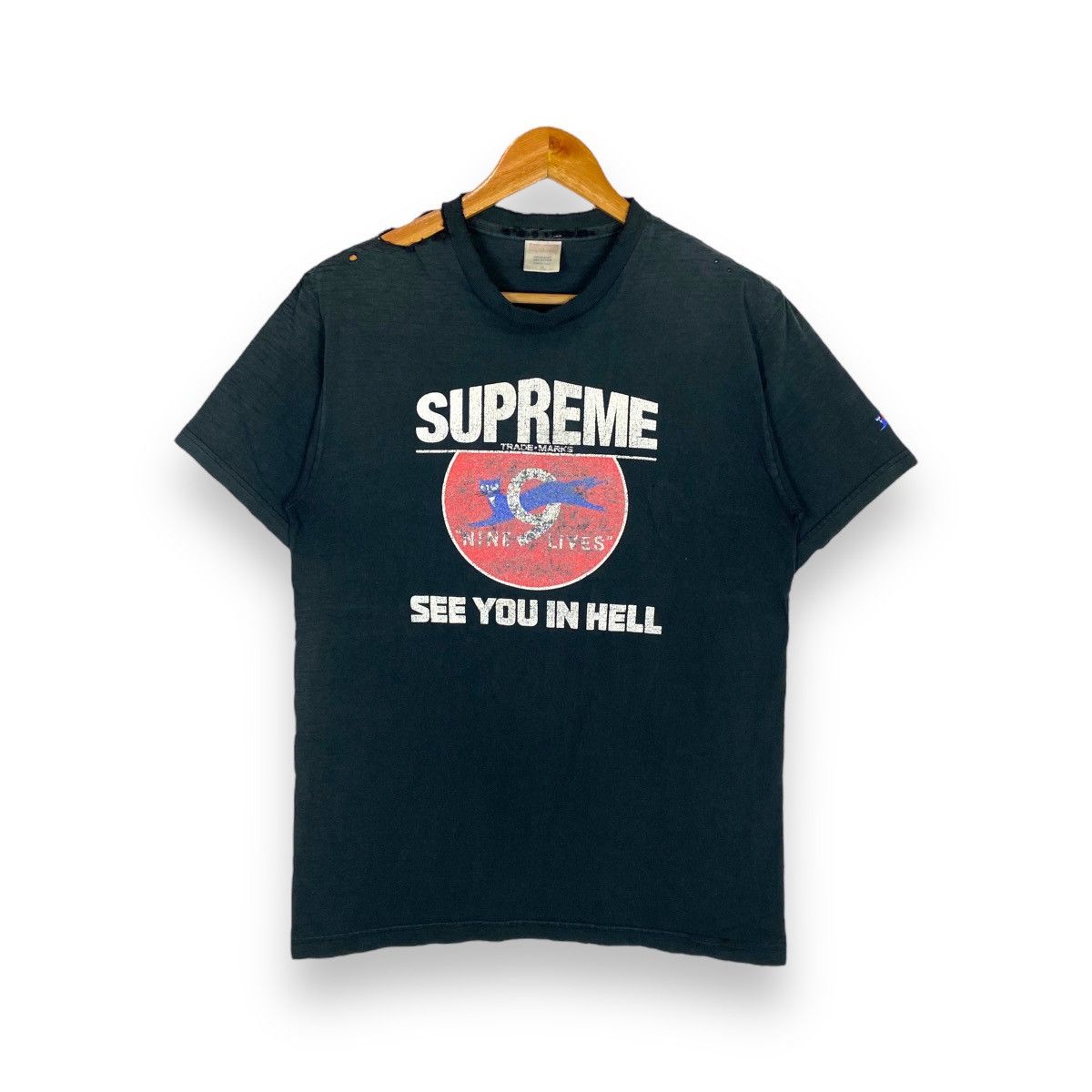 Supreme 9 lives tee new arrivals