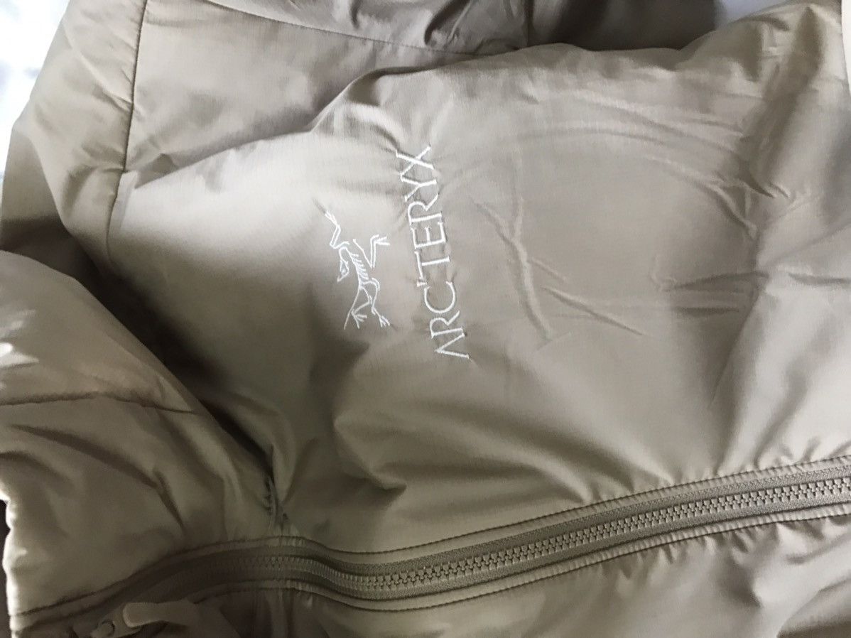 Arc'teryx Arcteryx smoke beige hoodie jacket large new Size US L / EU 52-54 / 3 - 5 Thumbnail