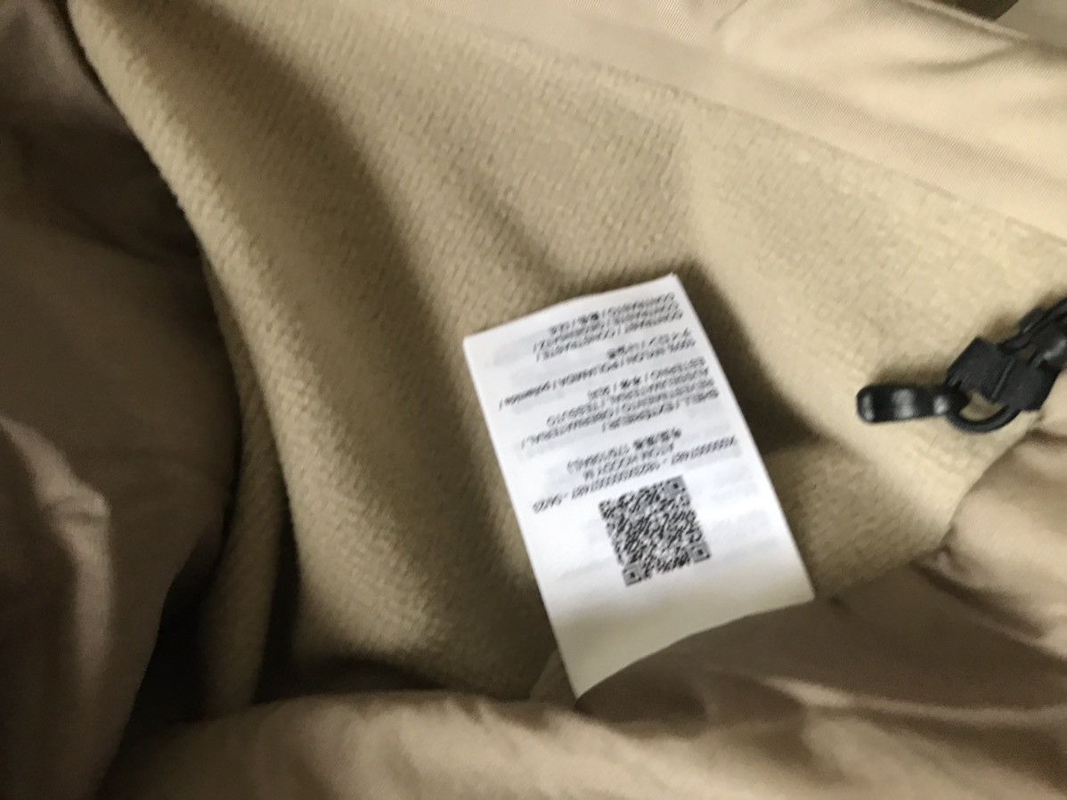 Arc'teryx Arcteryx smoke beige hoodie jacket large new Size US L / EU 52-54 / 3 - 3 Thumbnail