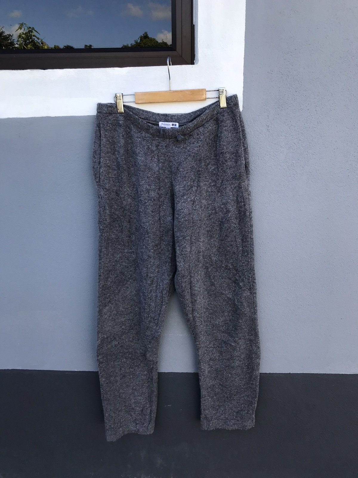 JW Anderson × Uniqlo 30x27 Jogger pants Size US 30 / EU 46 - 1 Thumbnail