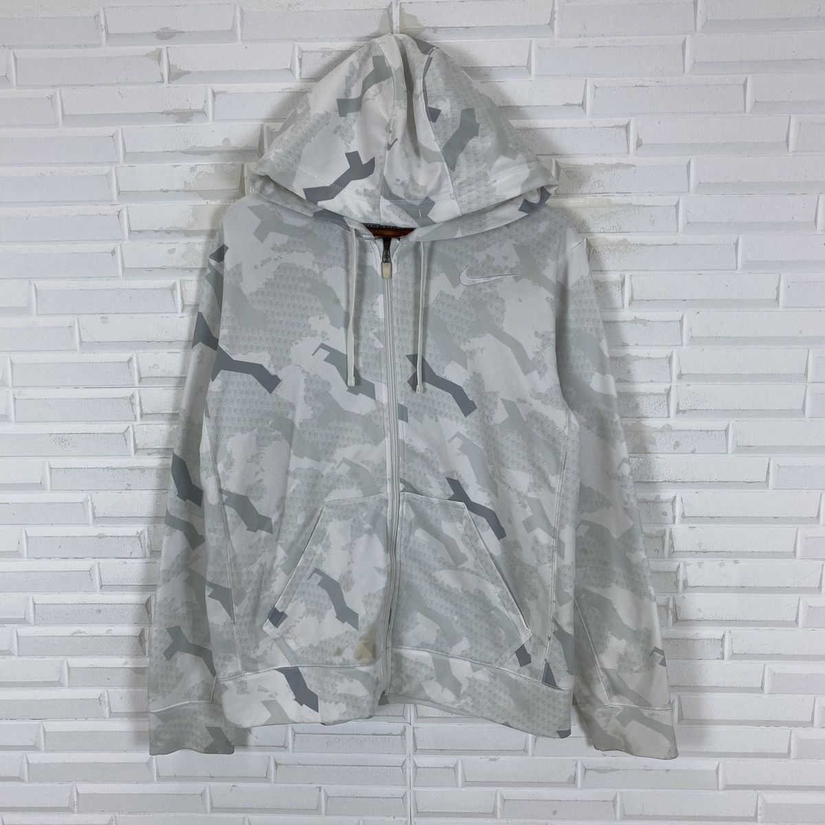 Nike Nike Therma Fit Embroidered Swoosh Hooded Jacket Size US L / EU 52-54 / 3 - 2 Thumbnail