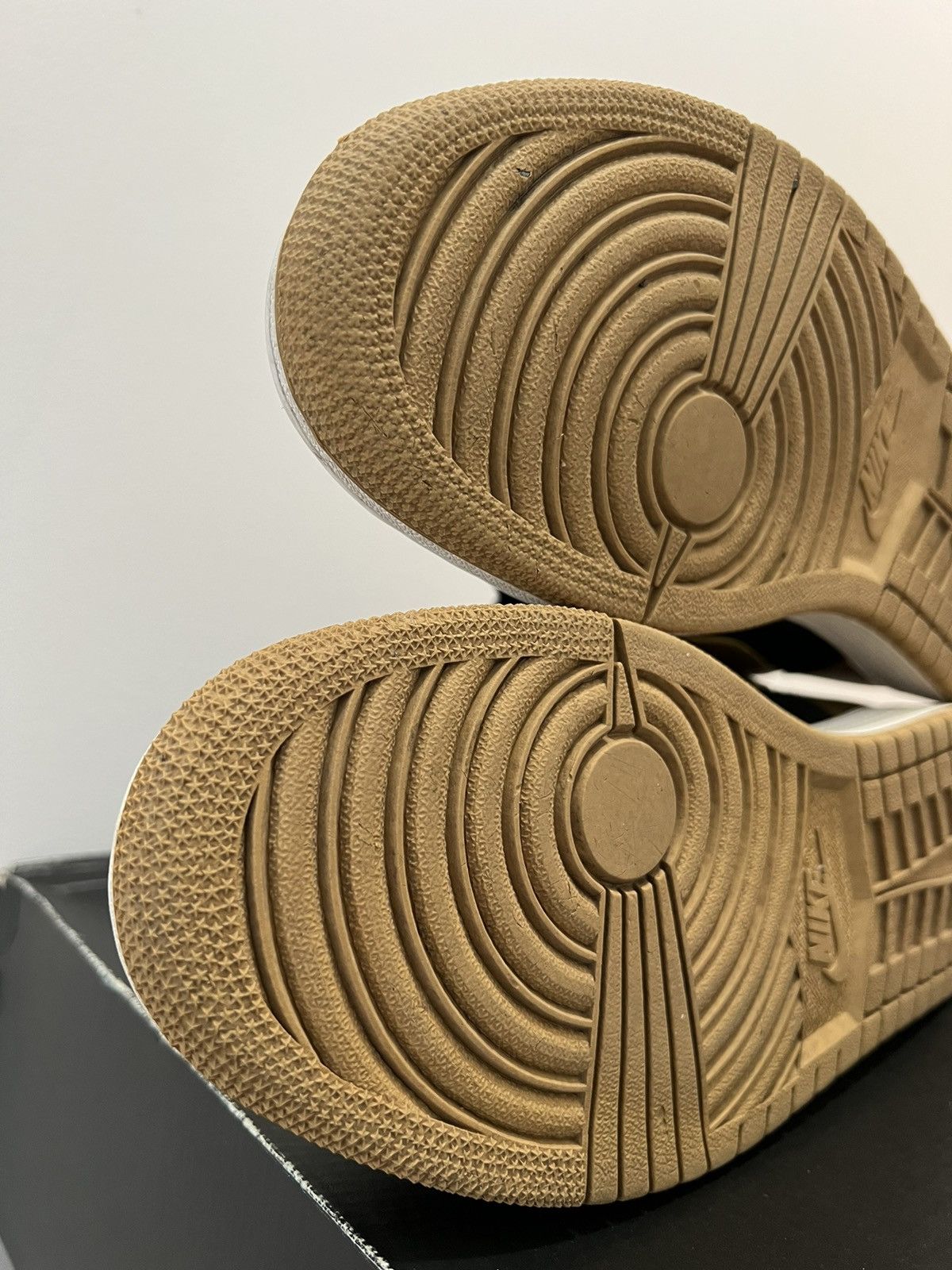 Jordan Brand × Nike Air Jordan 1 Melo Size US 9.5 / EU 42-43 - 8 Thumbnail