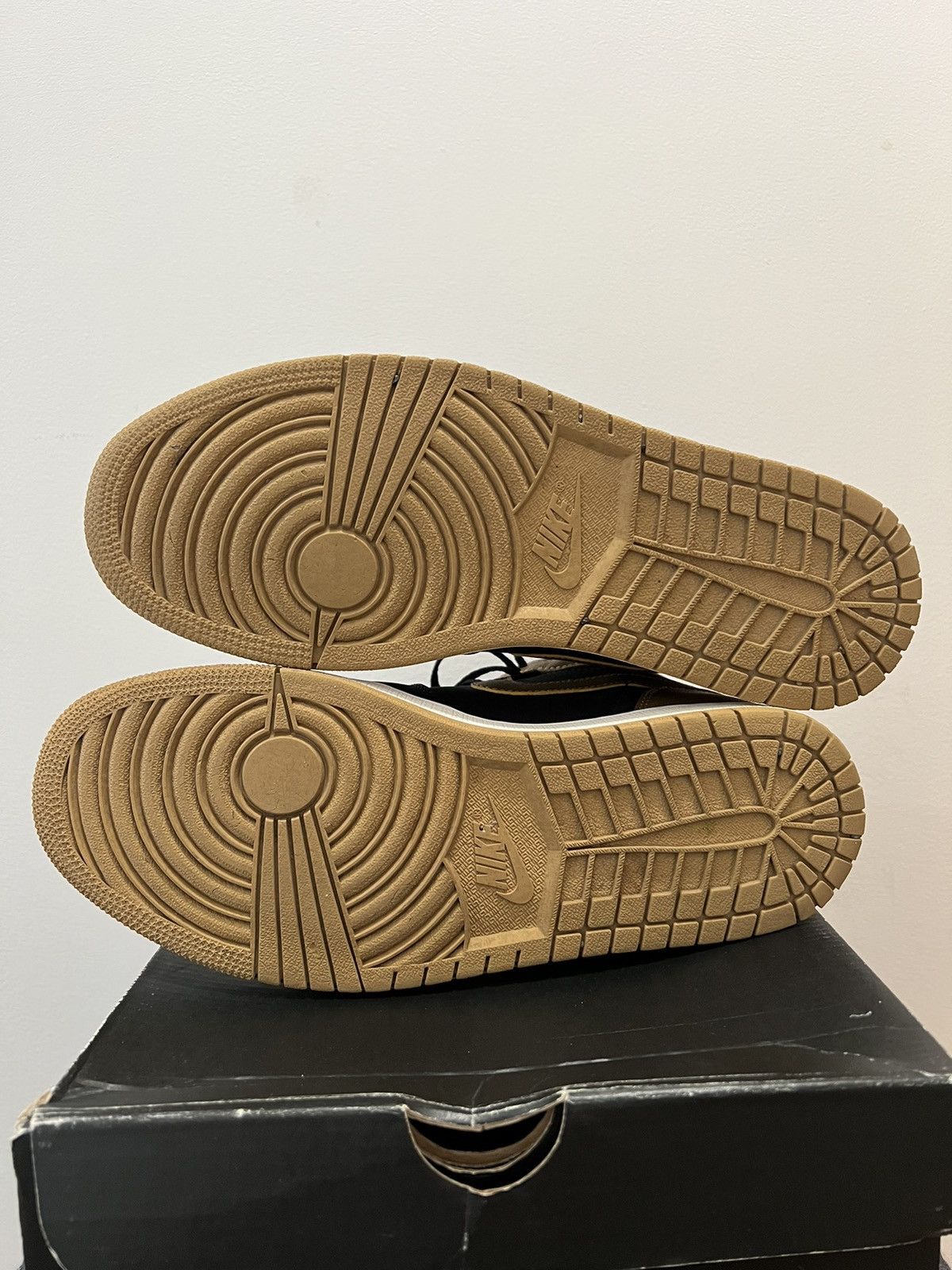 Jordan Brand × Nike Air Jordan 1 Melo Size US 9.5 / EU 42-43 - 7 Thumbnail