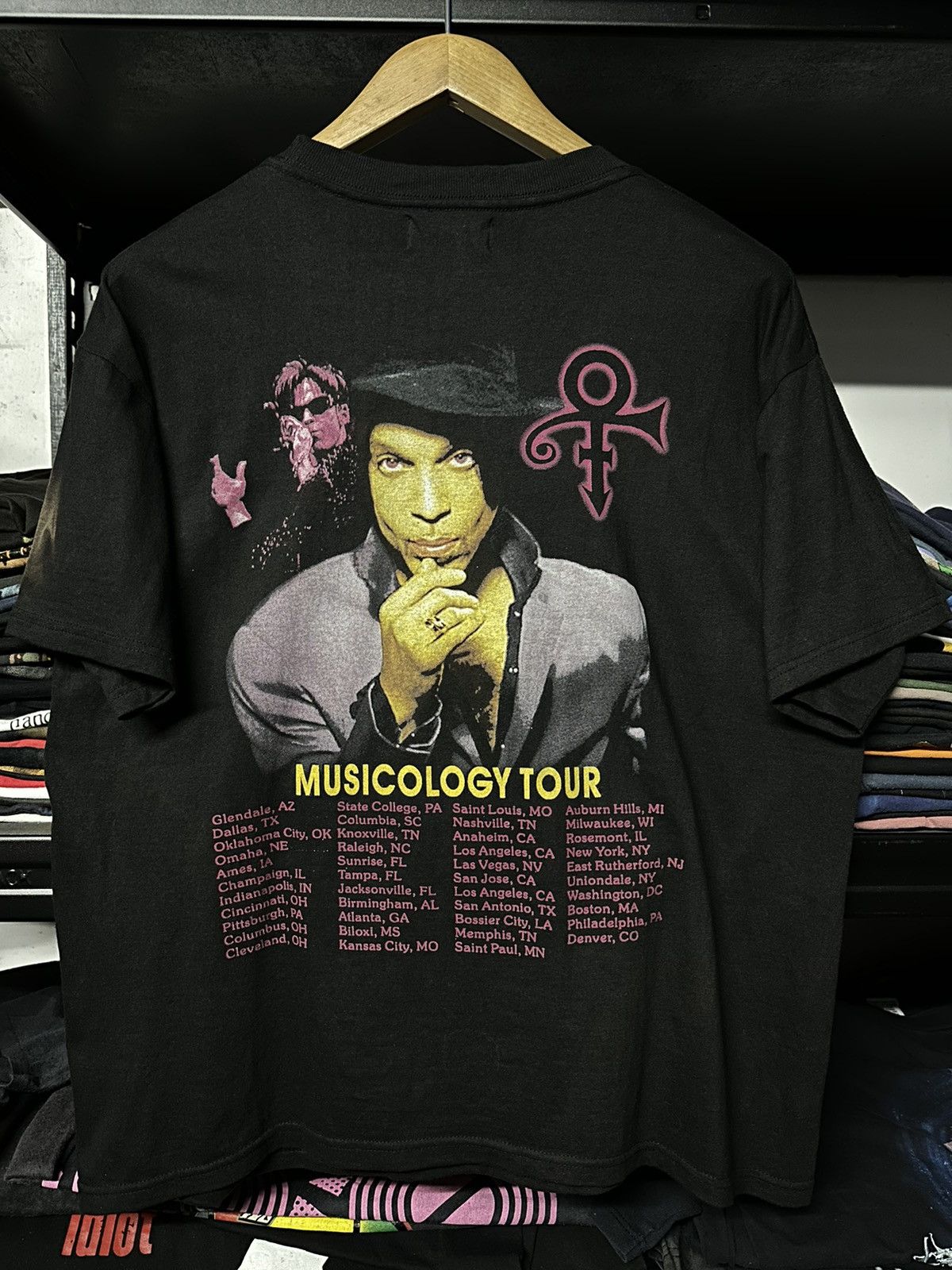 Band Tees Vintage Prince Musicology Tour Boxy Sun Faded Tee Size US L / EU 52-54 / 3 - 2 Thumbnail