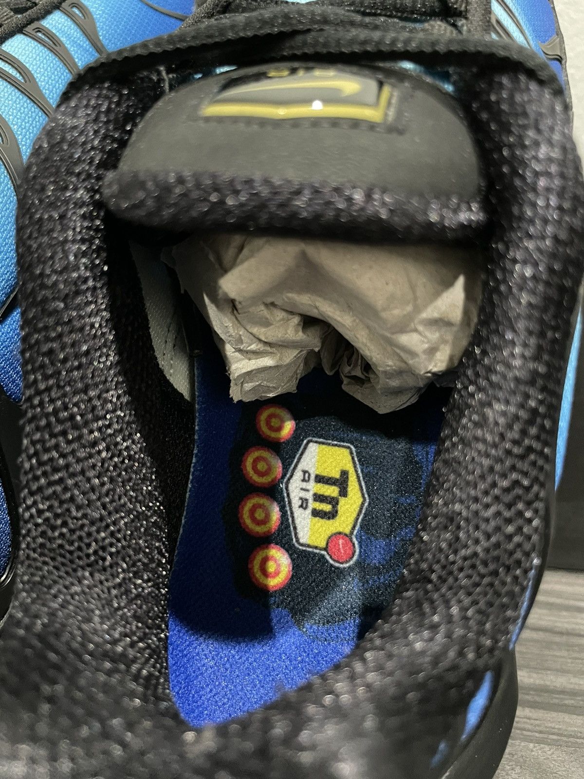 Nike 2018 Nike OG Air Max Plus Hyper Blue Size US 9 / EU 42 - 10 Thumbnail