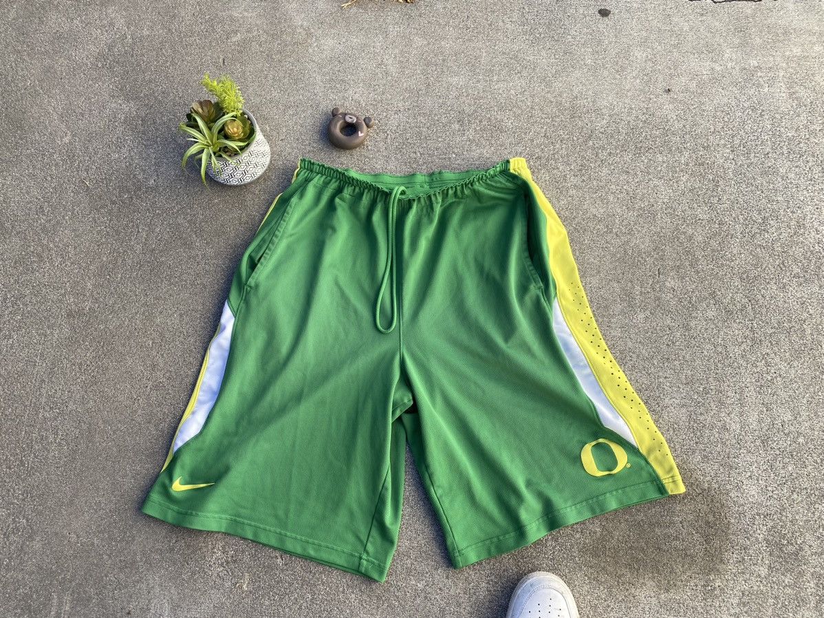 nike oregon basketball shorts