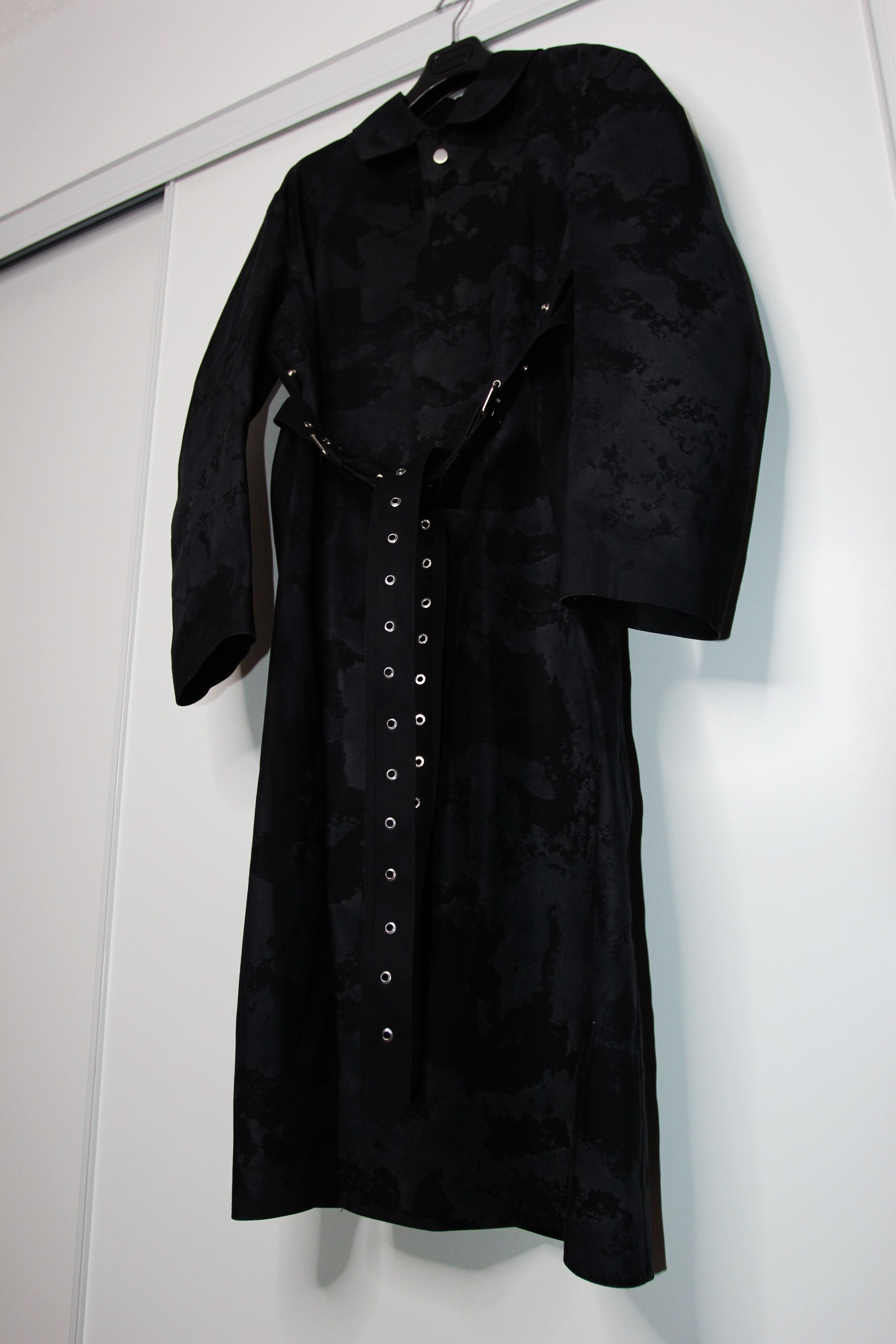 1017 ALYX 9SM × Mackintosh 1017 ALYX 9SM x MACKINTOSH BONDED COTTON LASER CUT COAT L Size US L / EU 52-54 / 3 - 5 Thumbnail