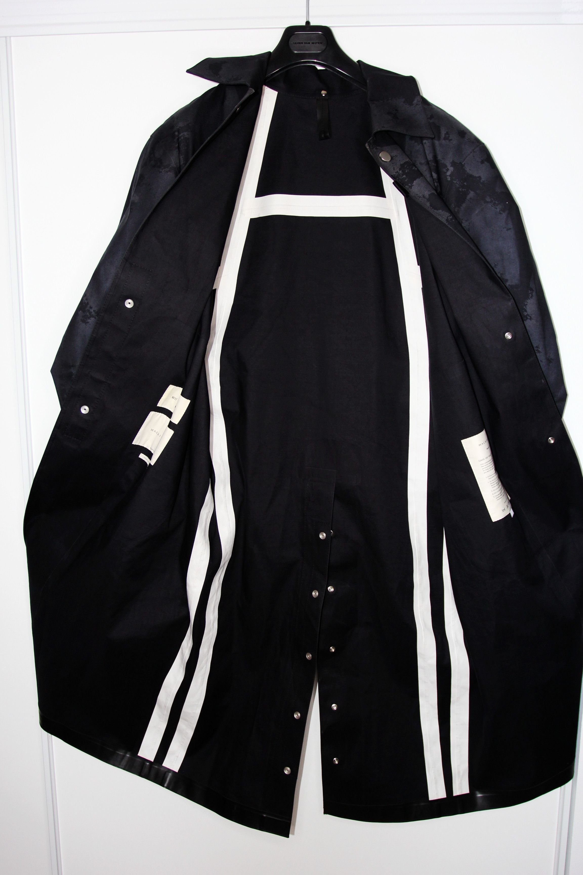 1017 ALYX 9SM × Mackintosh 1017 ALYX 9SM x MACKINTOSH BONDED COTTON LASER CUT COAT L Size US L / EU 52-54 / 3 - 12 Thumbnail