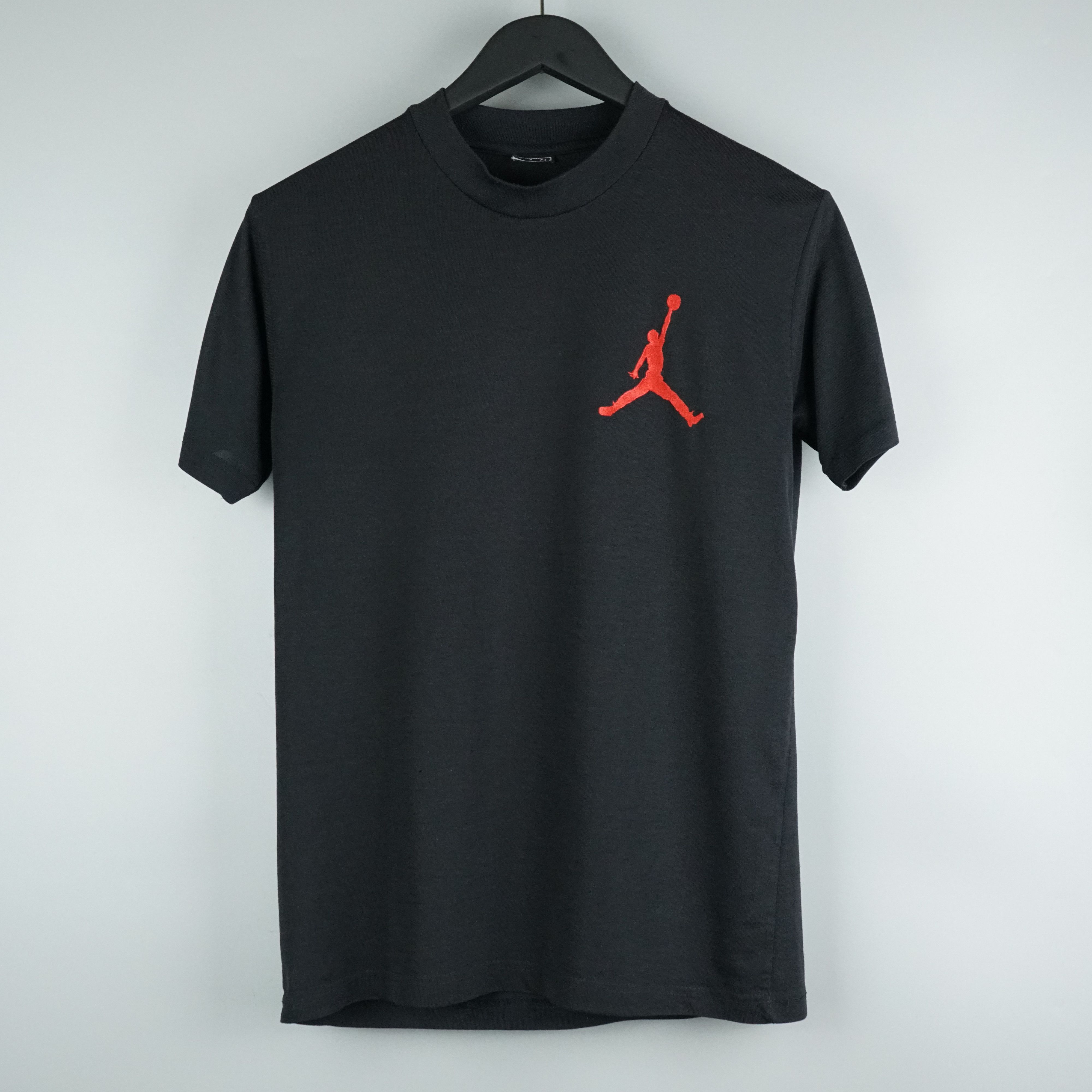 Jordan Brand × Vintage 1990s Nike Jordan t-shirt Jersey Size US S / EU 44-46 / 1 - 3 Thumbnail